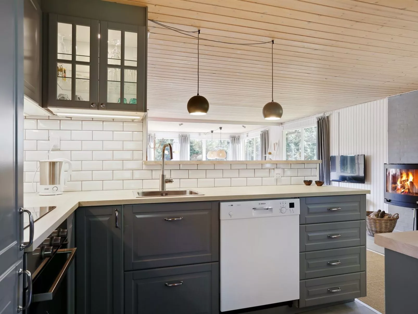 "Anevay" - 300m from the sea-Inside