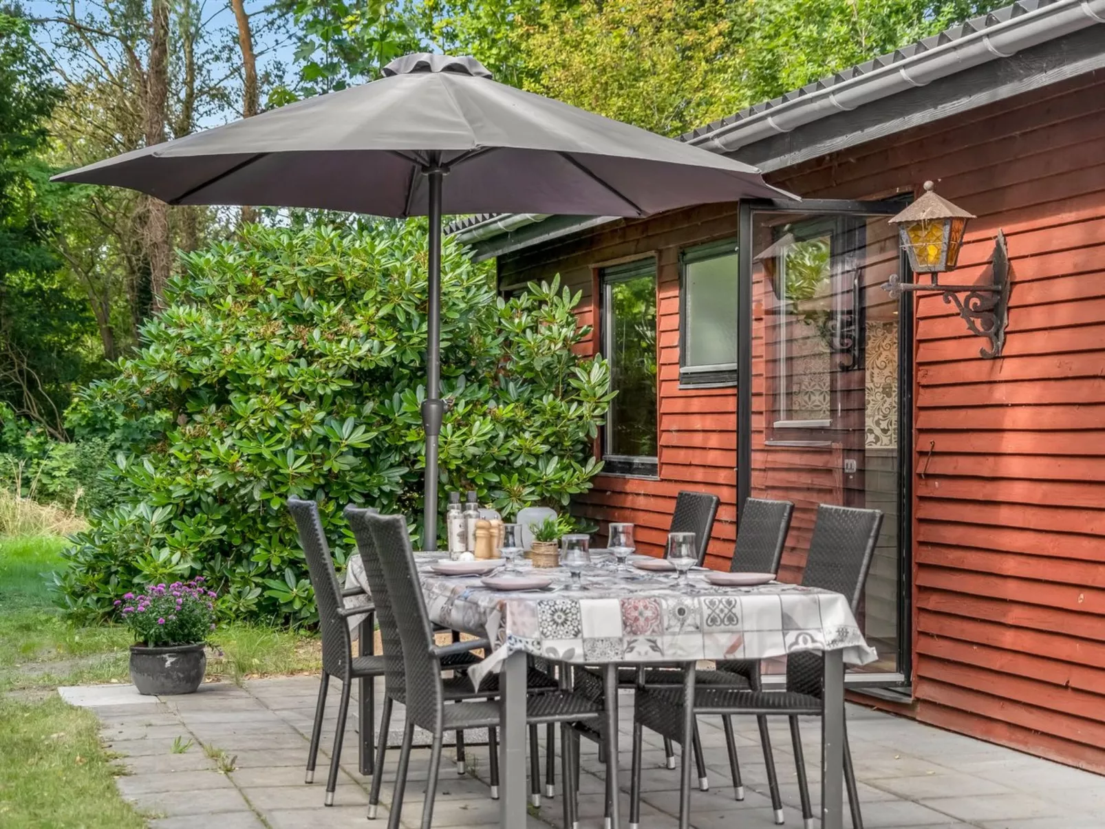 "Tayana" - 75m to the fjord-Draußen