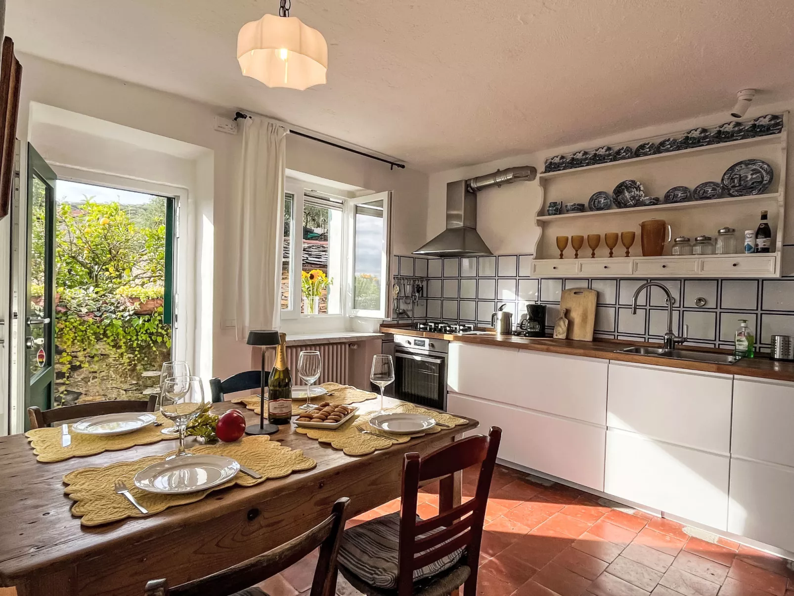 Bella Vista (DOL284)