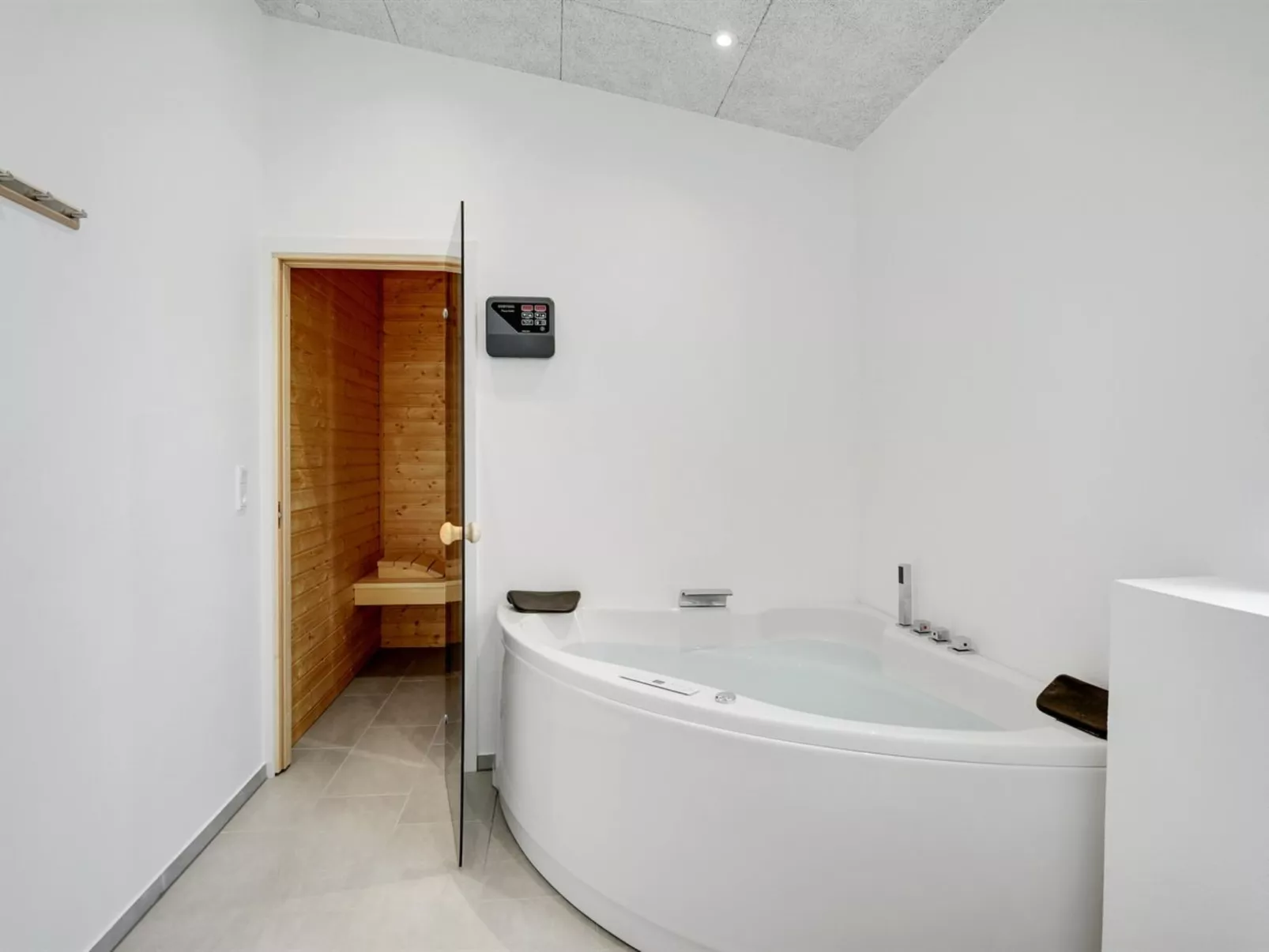 "Constantin" - 500m from the sea-Drinnen