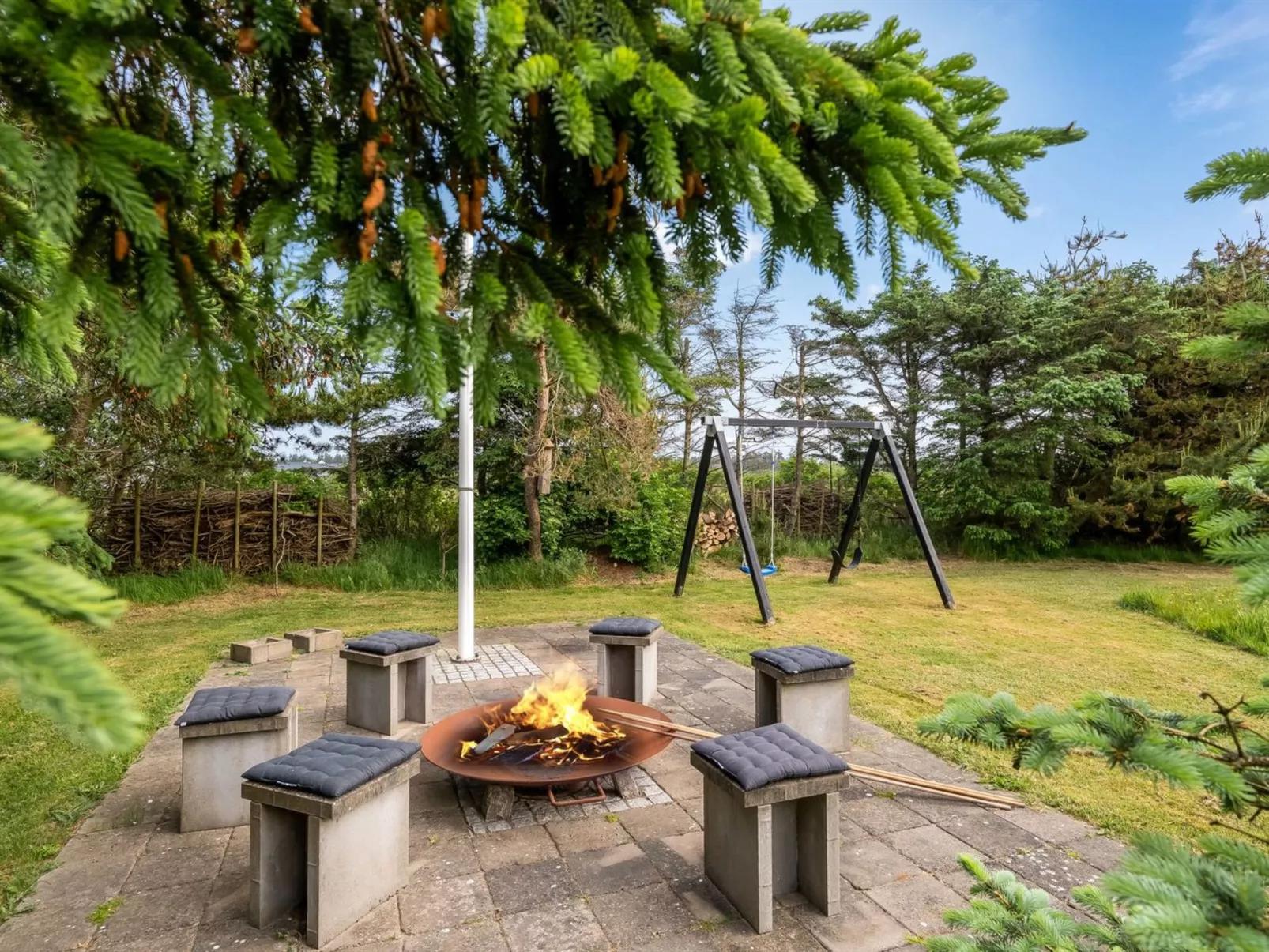 "Sölva" - 750m from the sea-Dehors