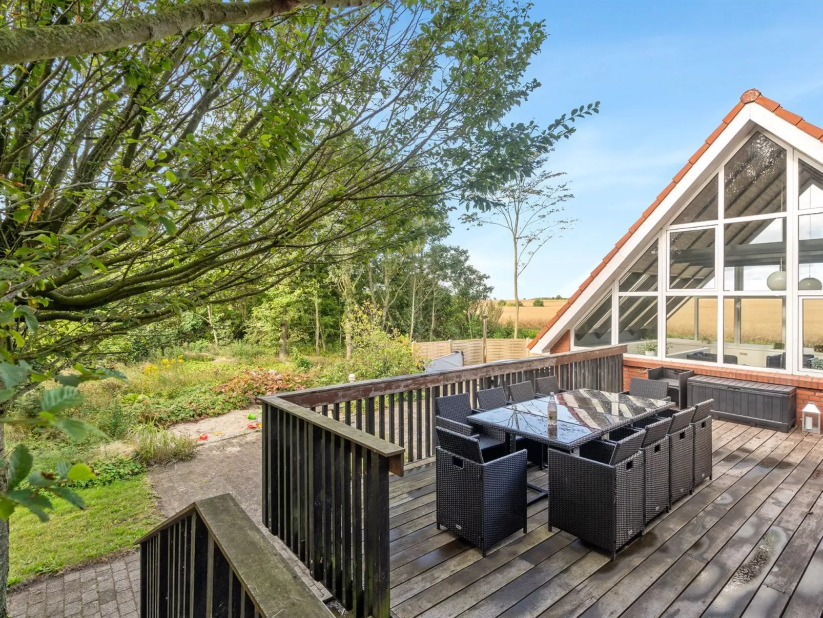 "Auguste" - 1.5km to the fjord-Outside