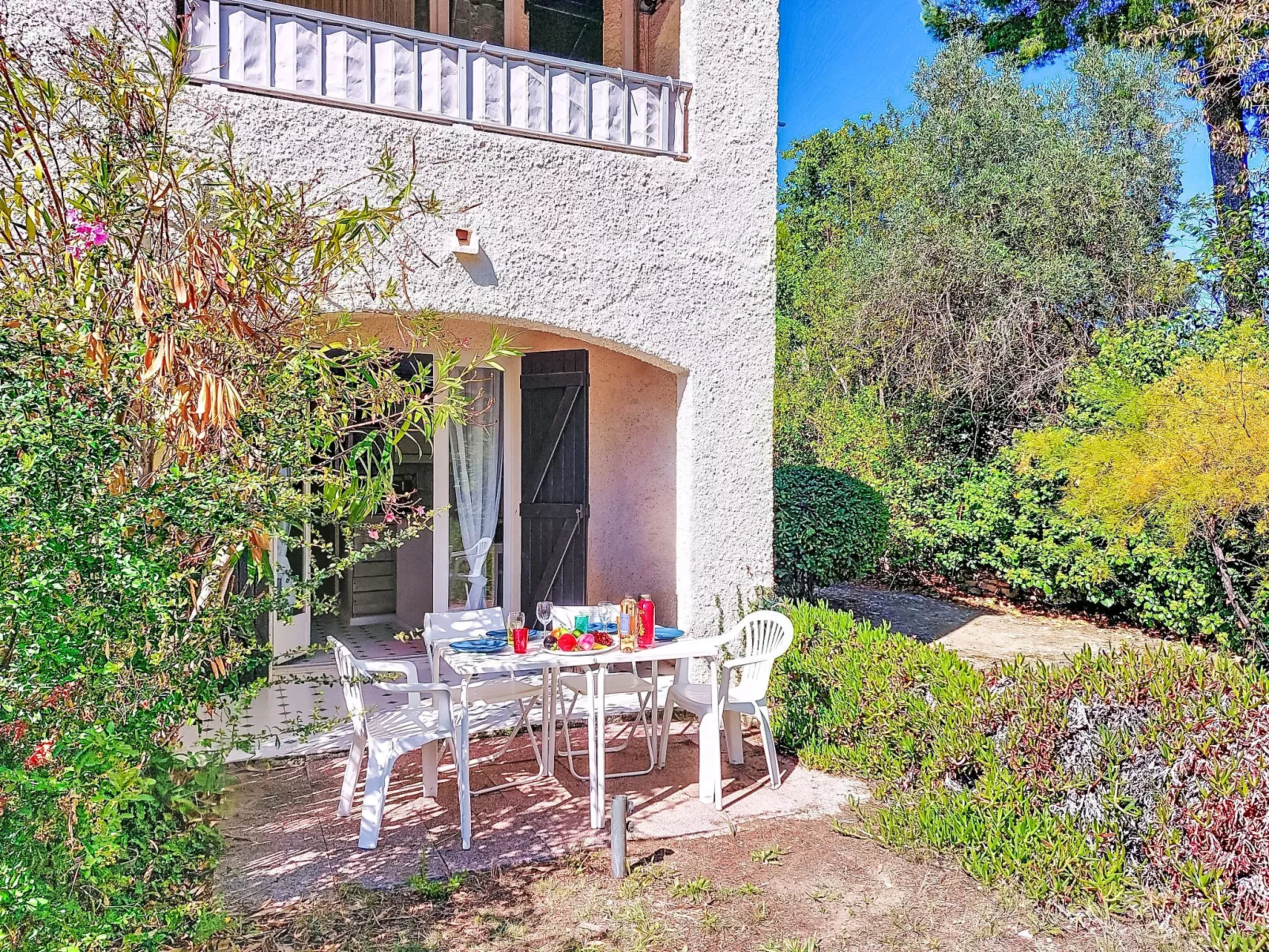 Jardins de la mer-Outside