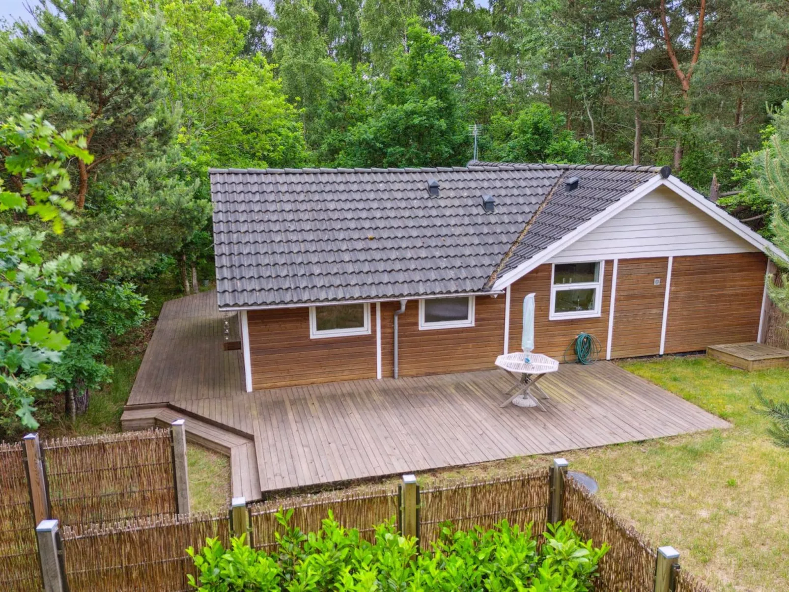 "Merina" - 700m from the sea-Outside