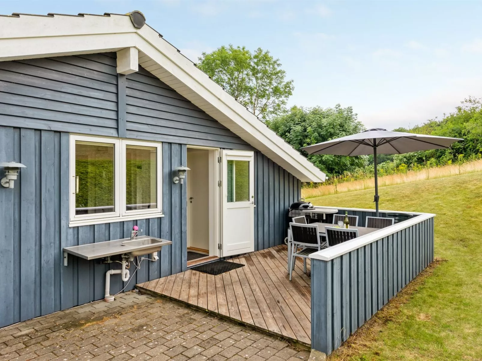 "Sisko" - 600m from the sea-Outside