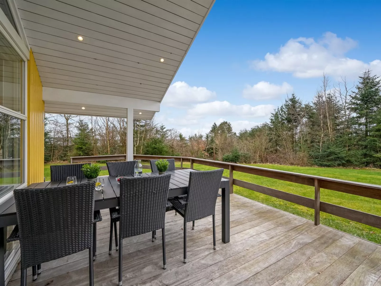 "Sesto" - 300m to the fjord-Outside