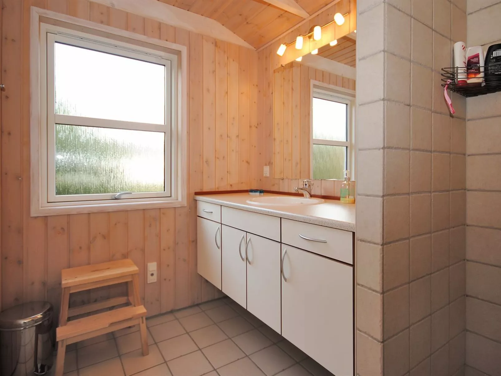 "Einette" - 3.5km from the sea-Drinnen