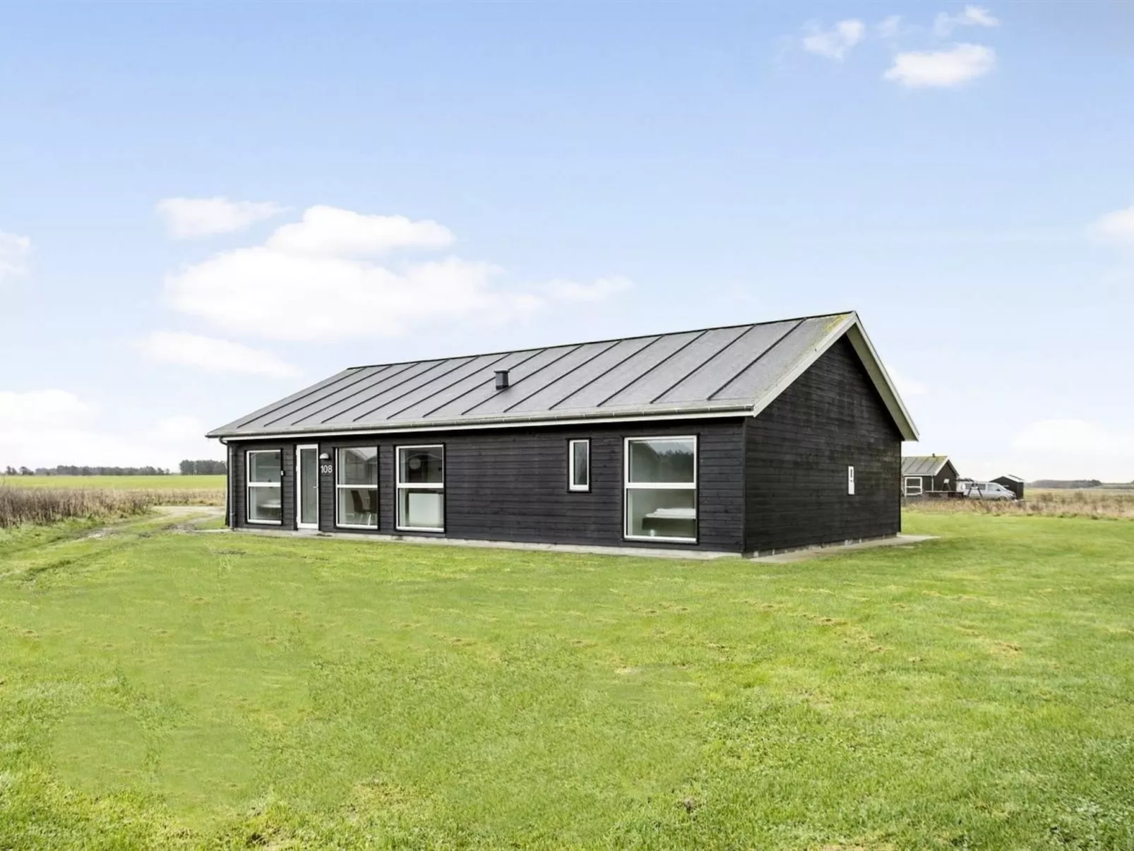 "Kirsi" - 1.6km from the sea-Dehors