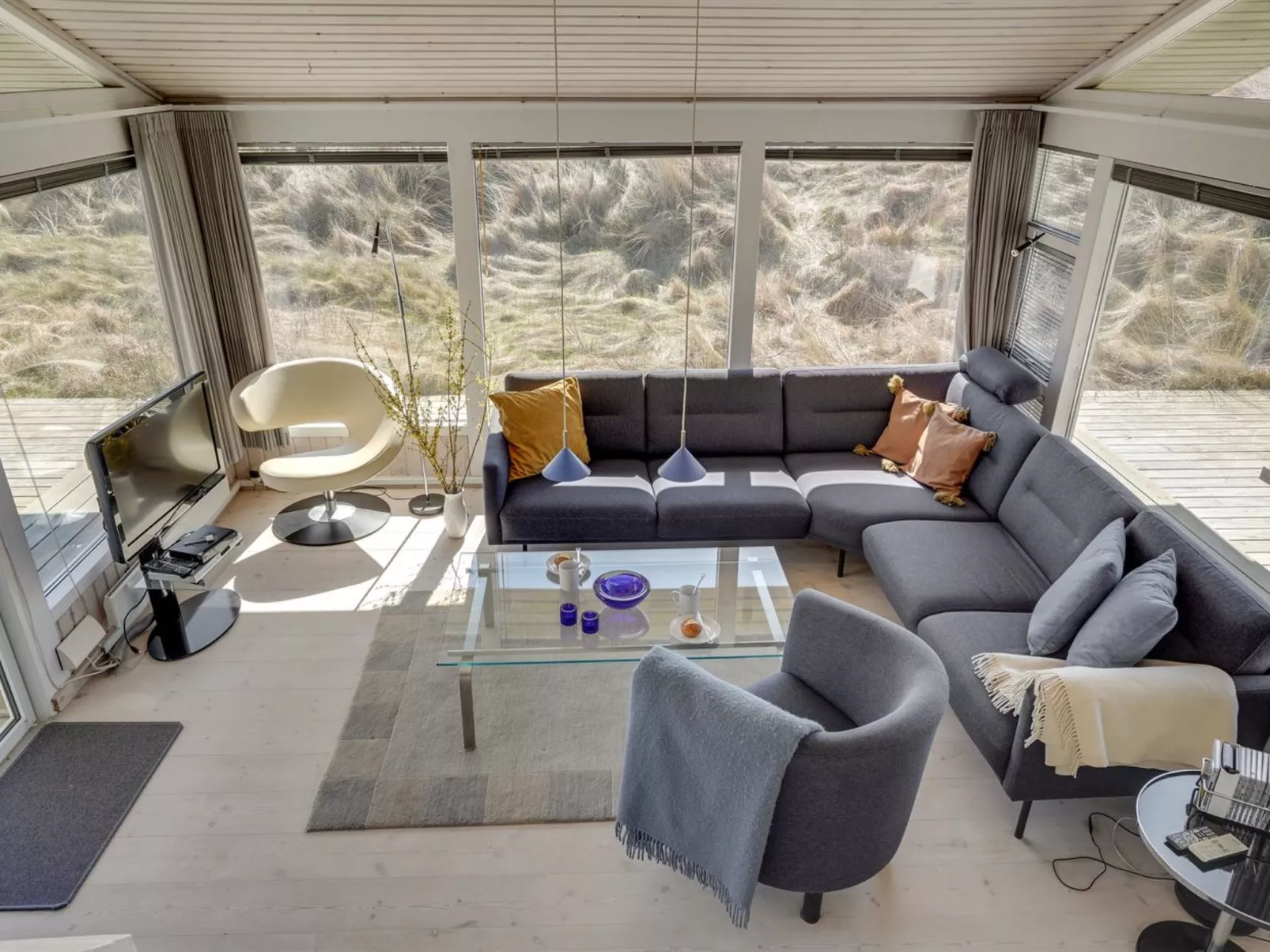 "Fanney" - 100m from the sea-Inside