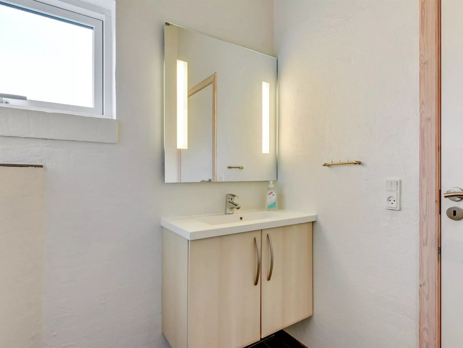 "Nani" - 900m from the sea-Inside