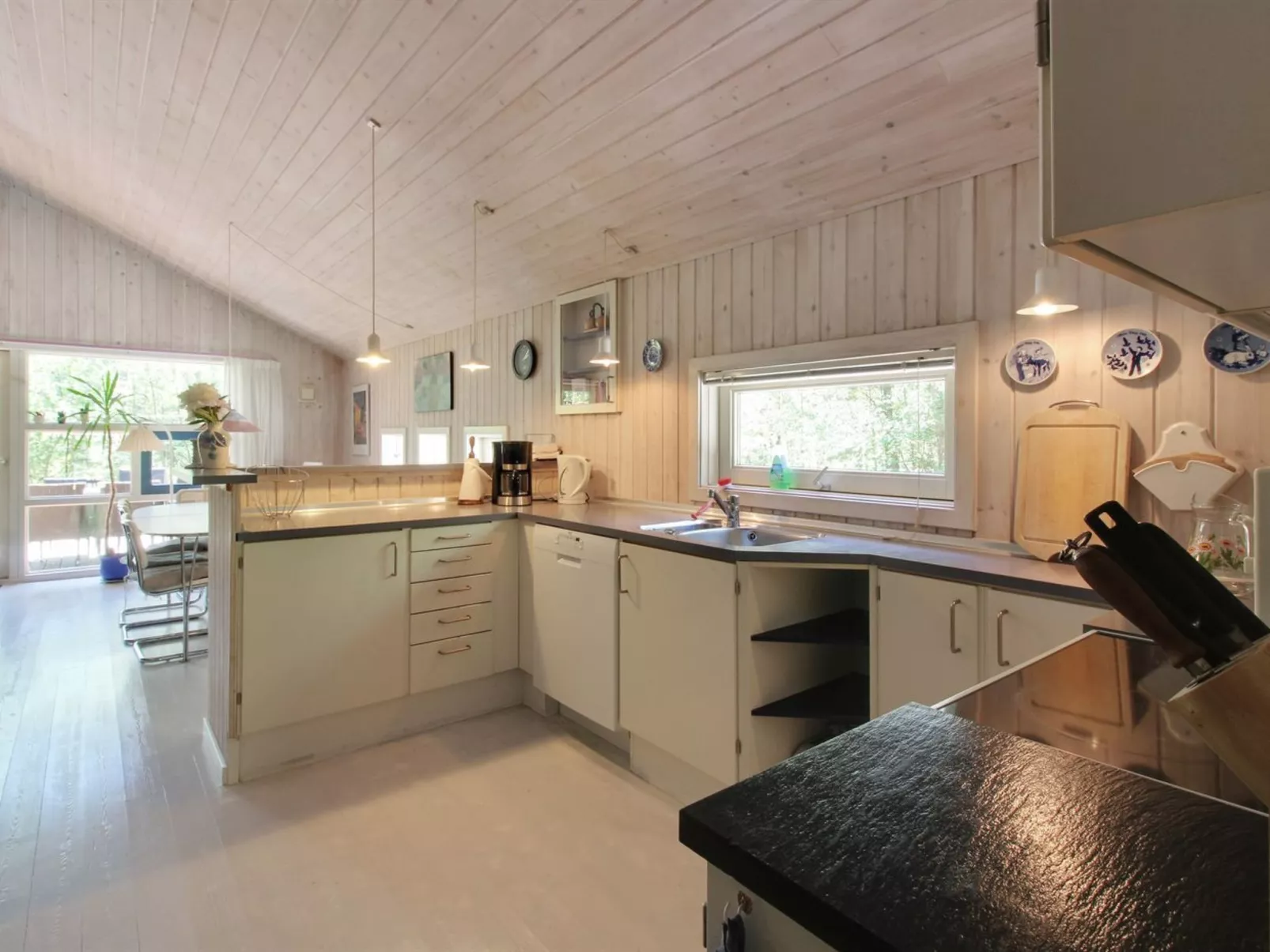 "Almira" - 1.2km from the sea-Dedans