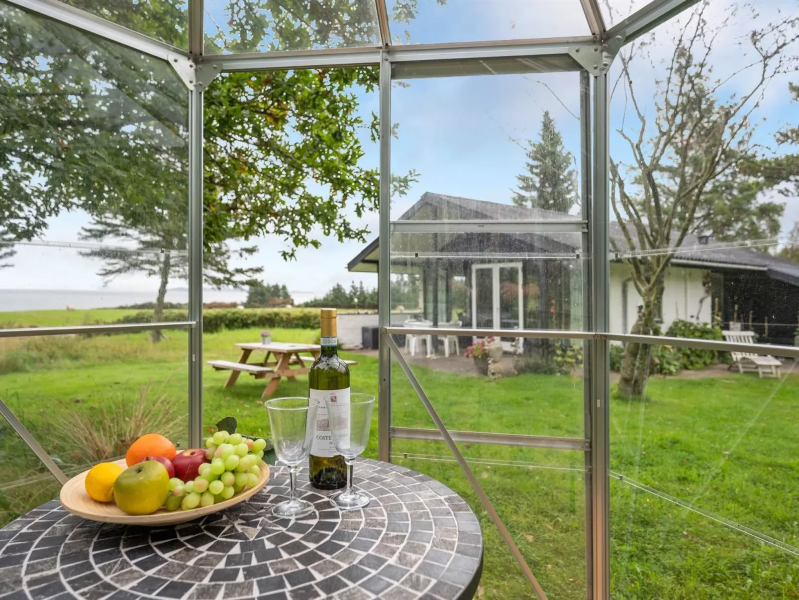 "Kaleva" - 200m to the fjord-Draußen