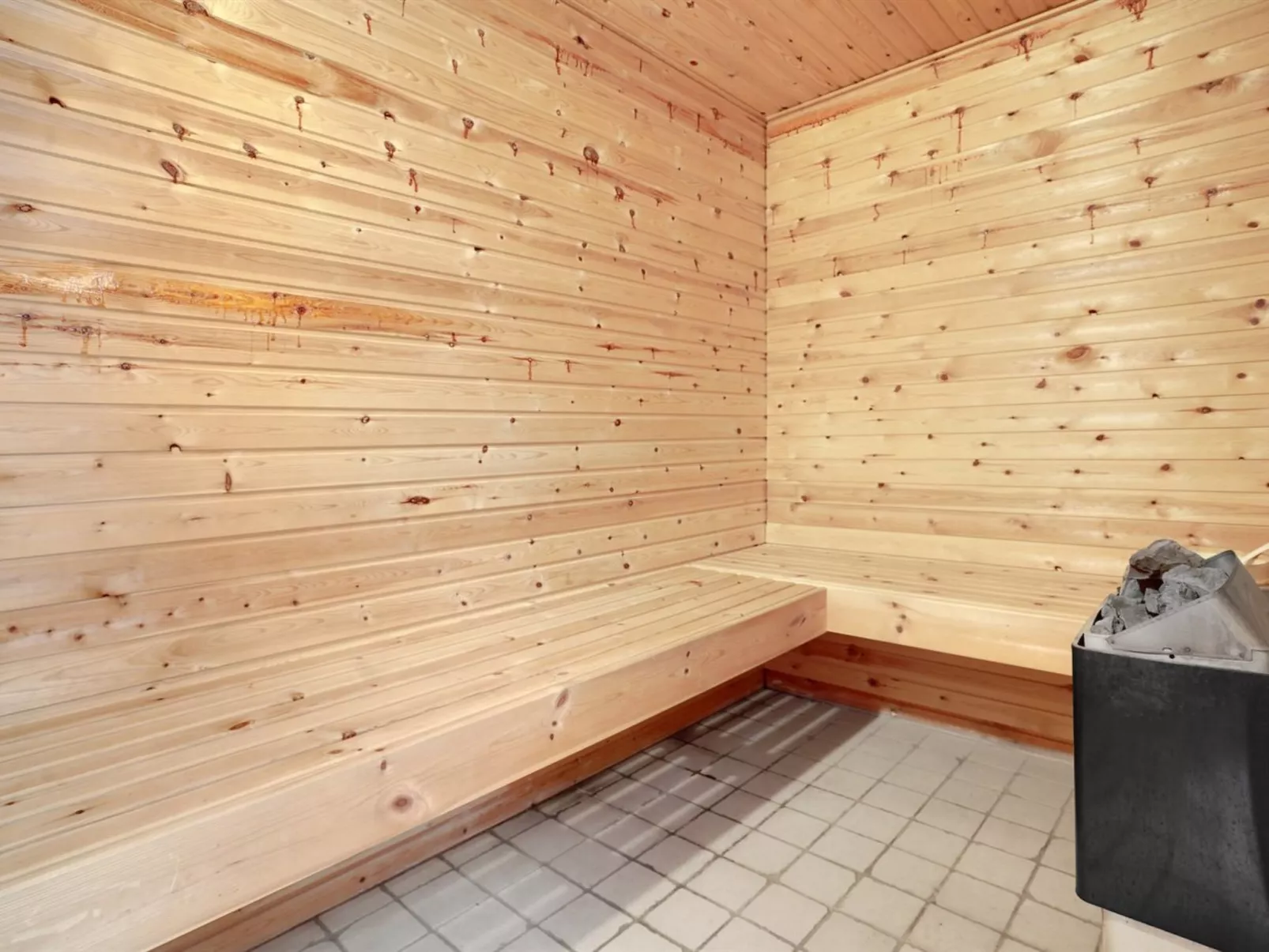 "Holmwith" - 200m from the sea-Drinnen