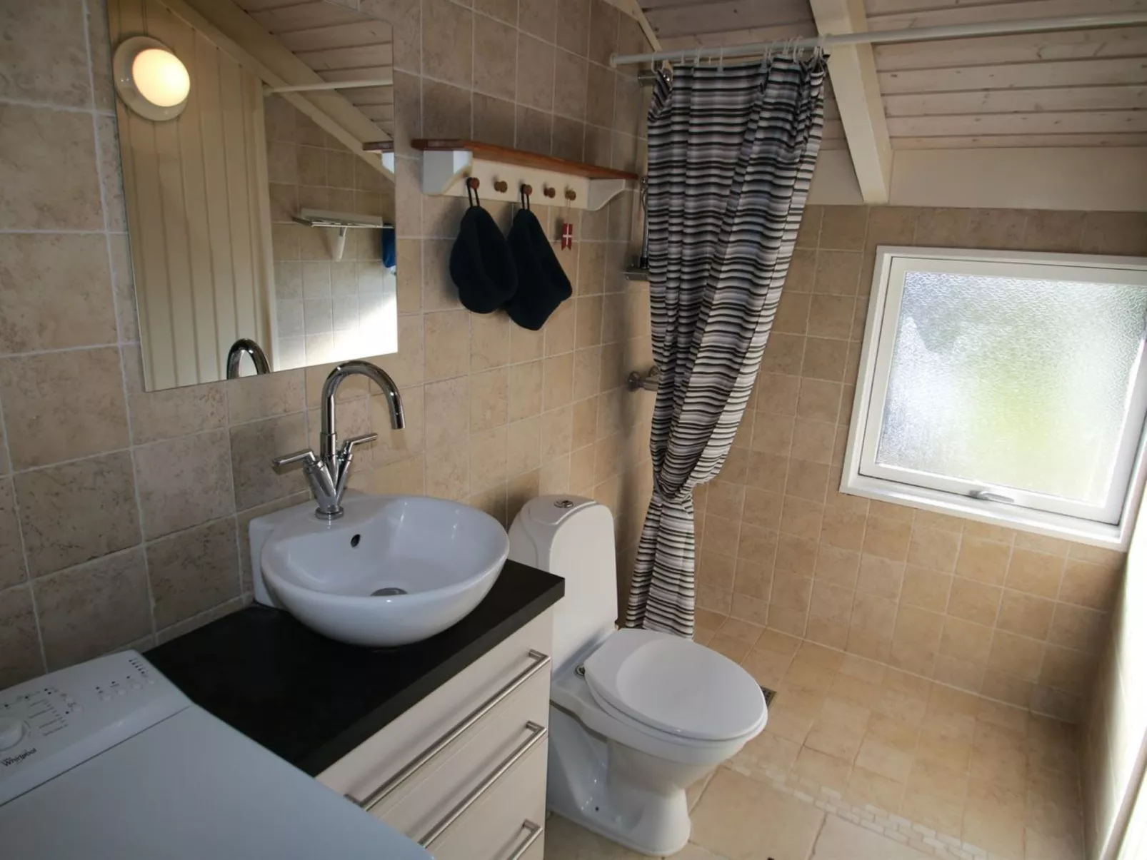 "Akari" - 400m from the sea-Inside