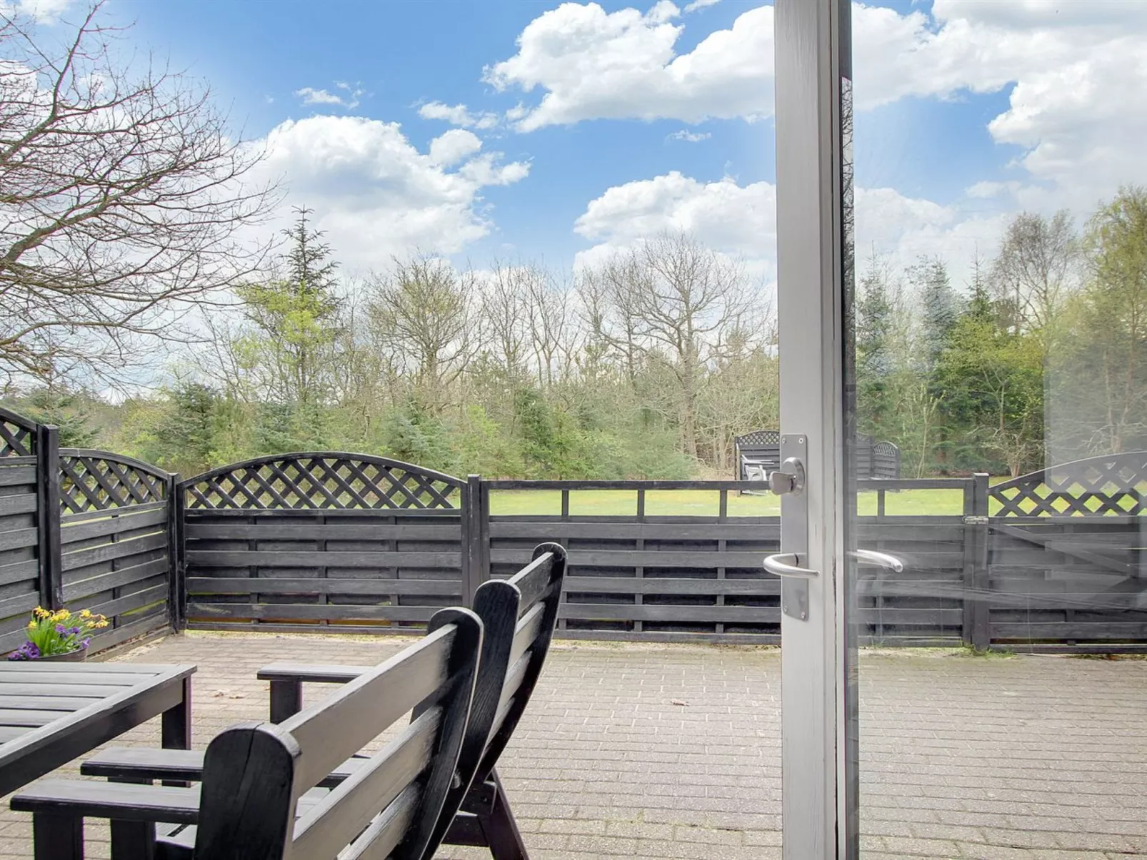 "Rigitte" - 1.5km from the sea-Outside