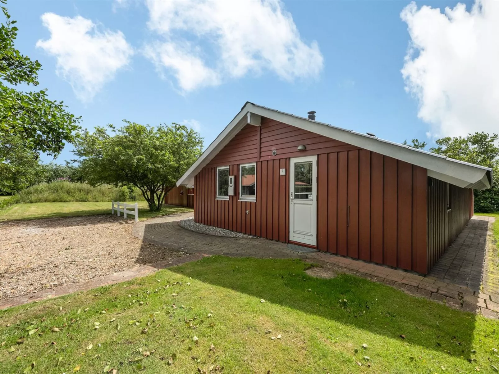 "Danna" - 850m to the fjord-Draußen