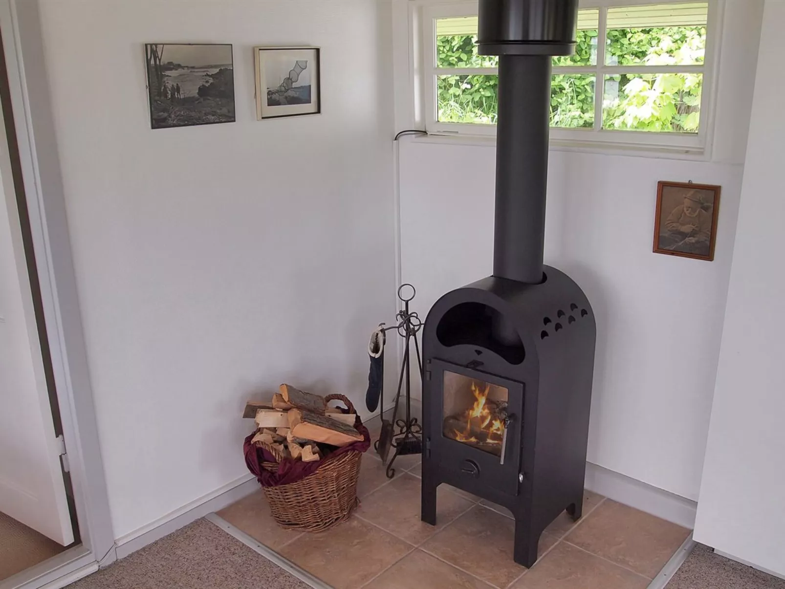 "Melia" - 50m to the fjord-Inside