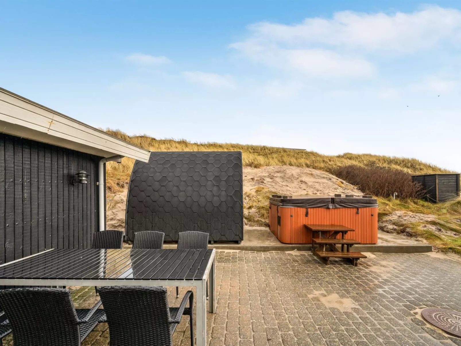 "Assa" -  from the sea-Outside