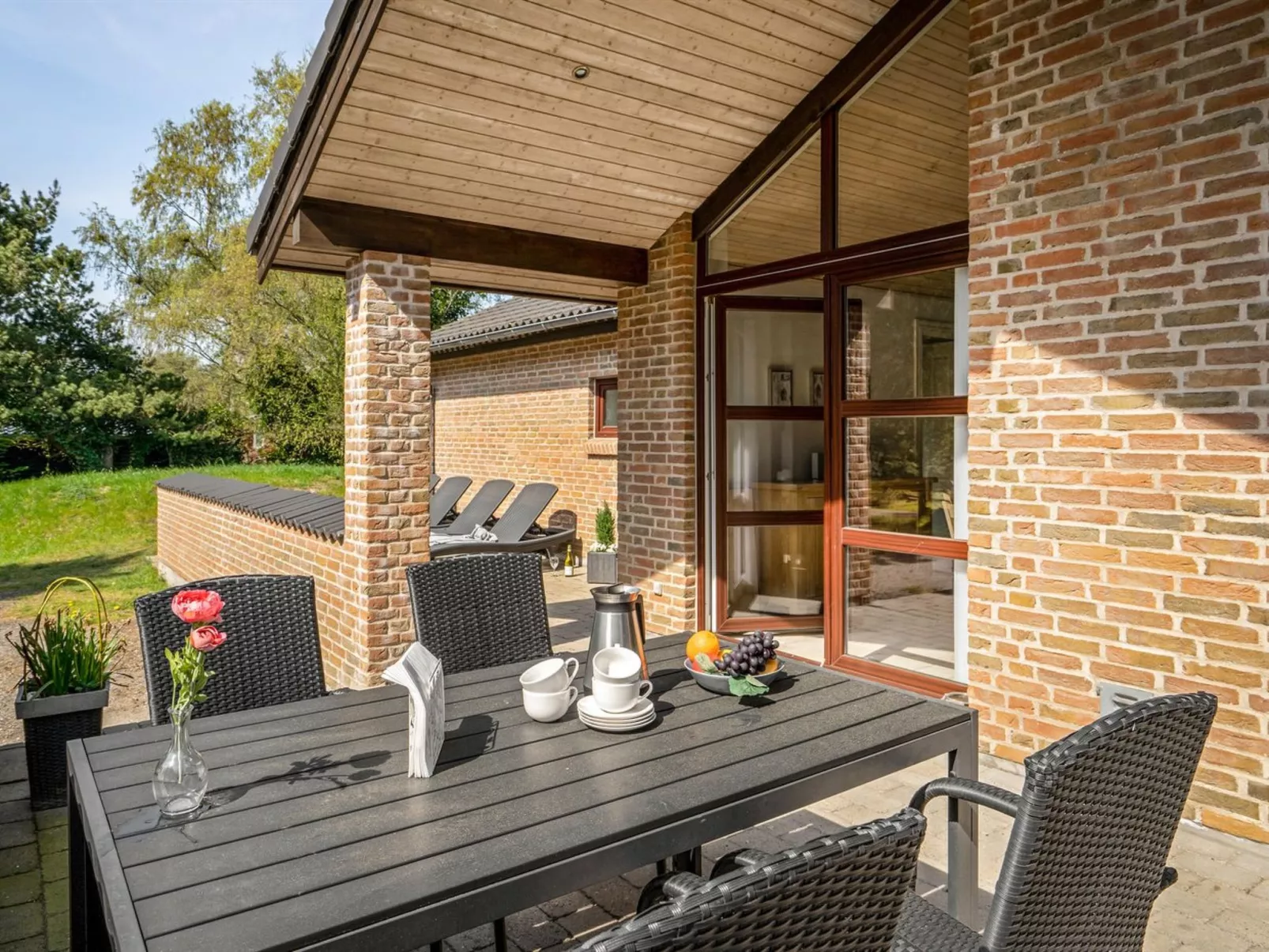 "Ehlin" - 150m from the sea-Outside