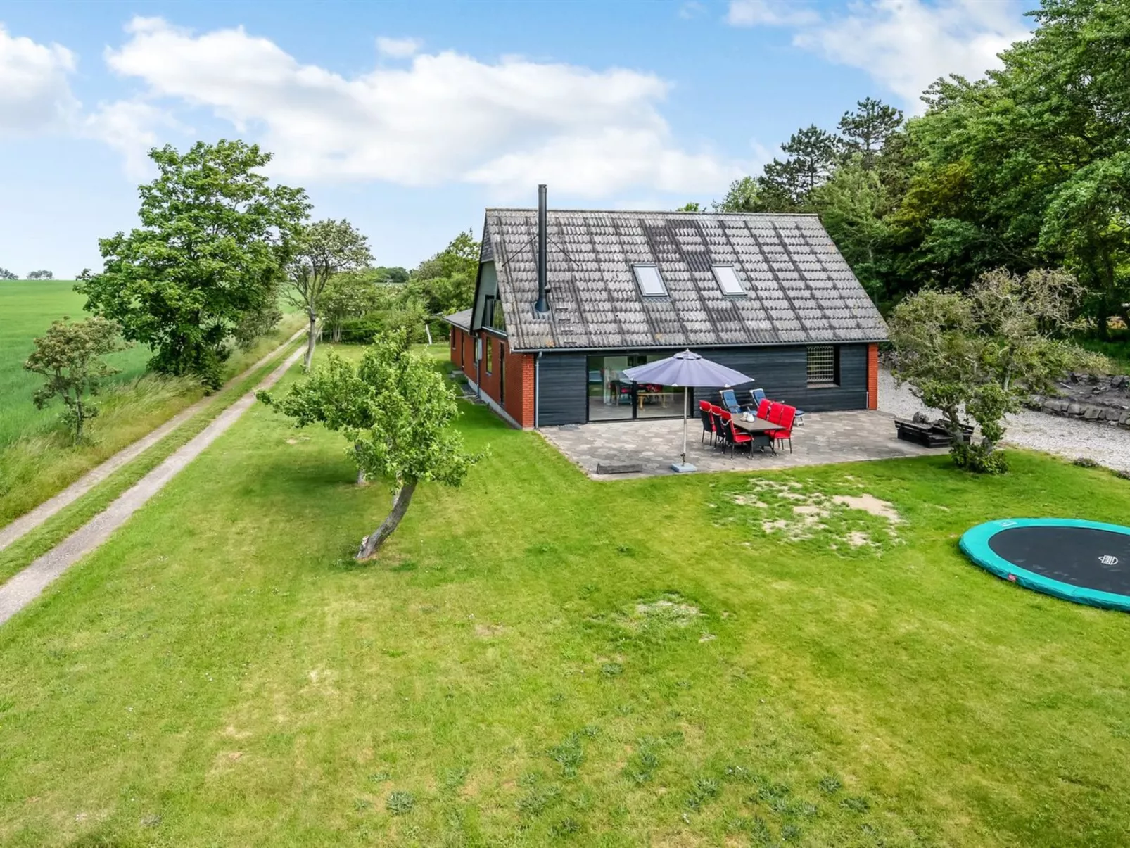 "Emin" - 100m from the sea-Draußen