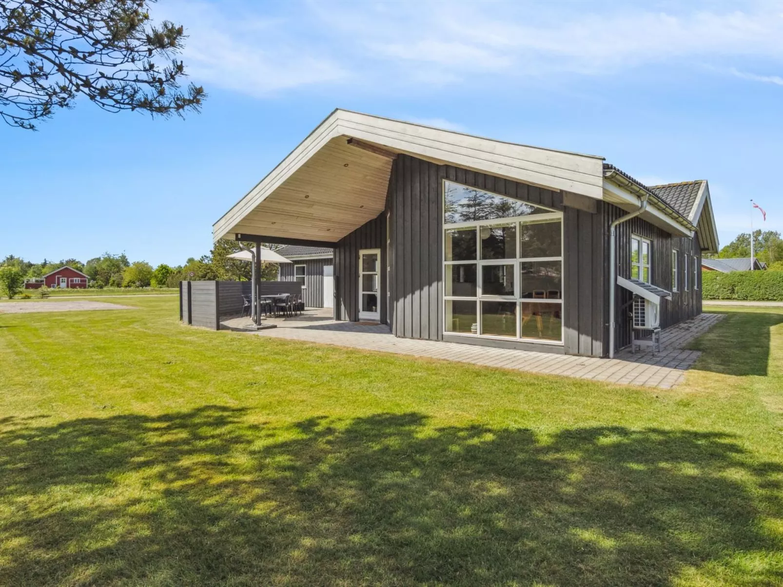 "Ljupco" - 500m to the fjord-Draußen