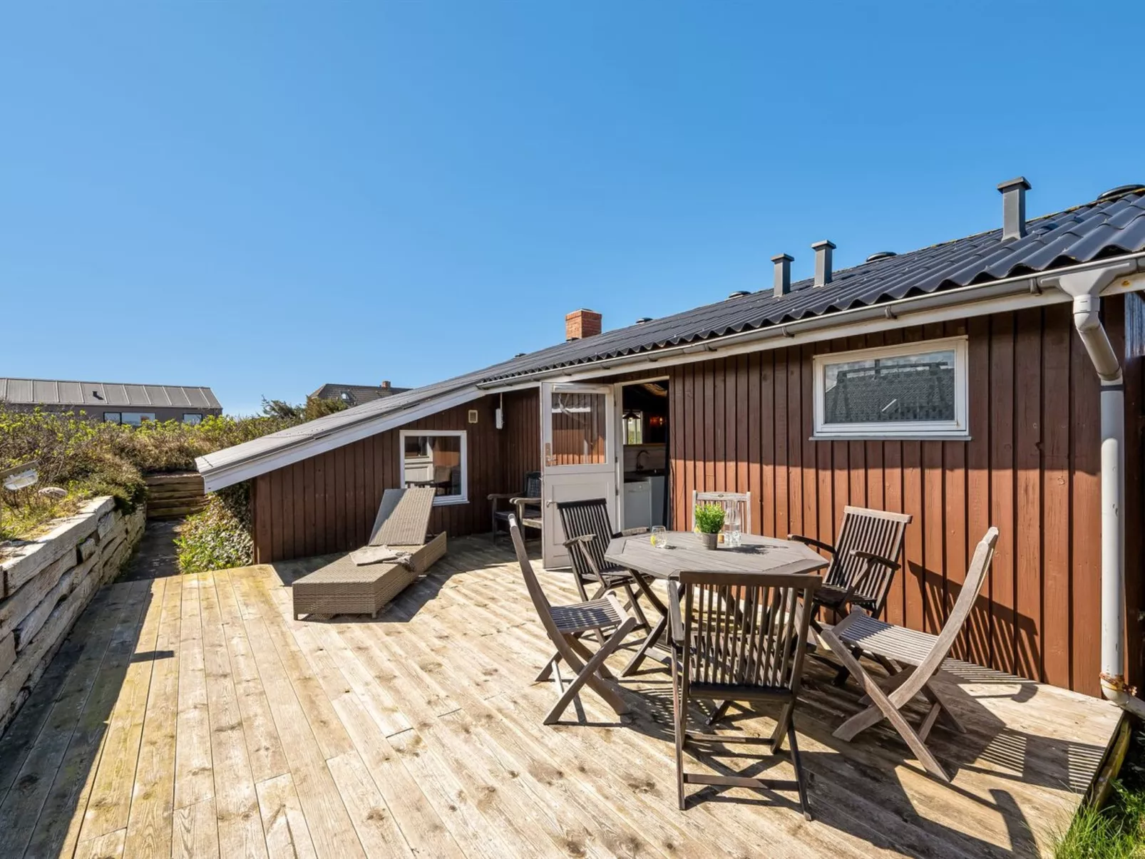 "Brigit" - 200m from the sea-Outside