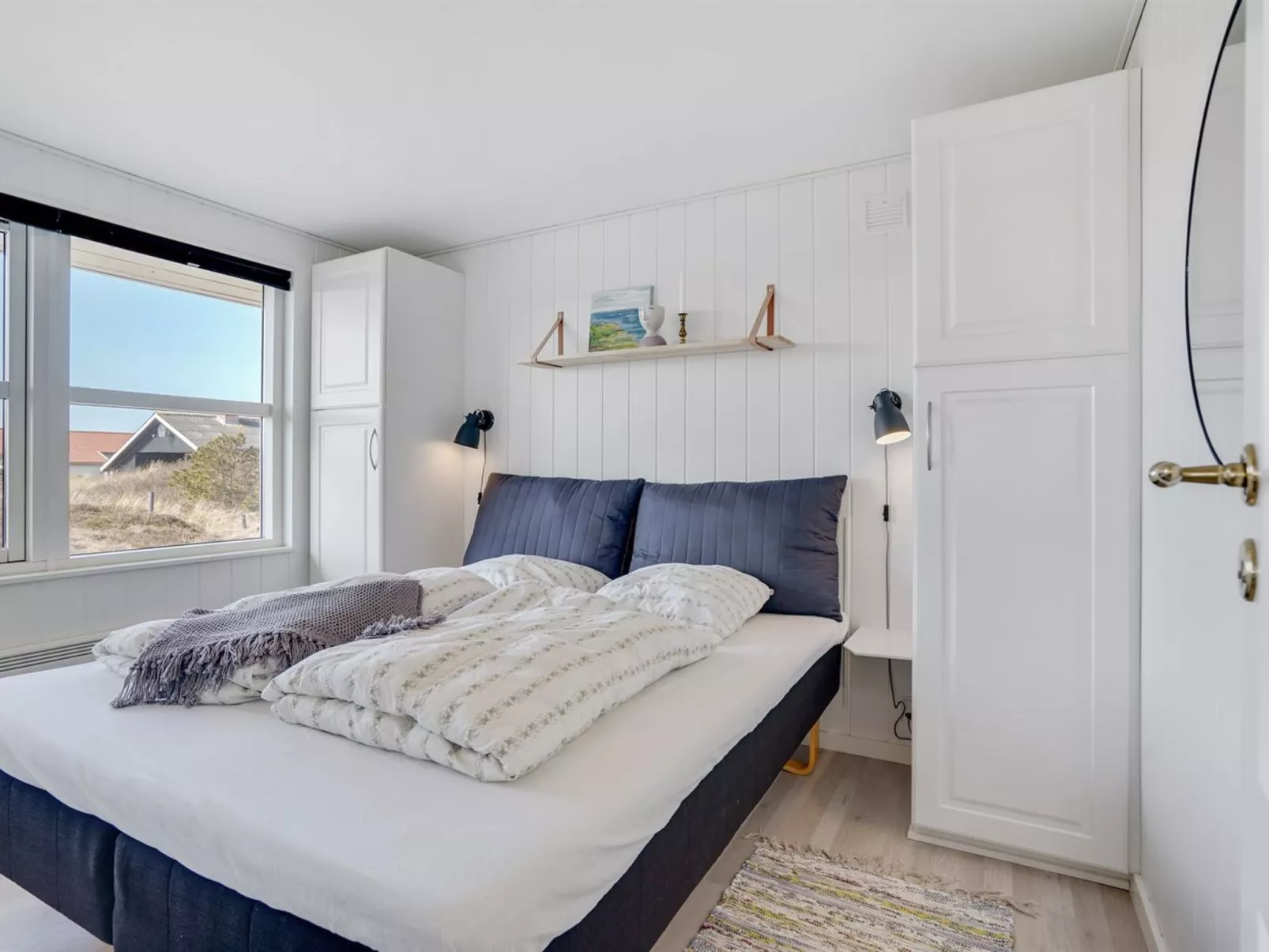 "Sotir" -  from the sea-Inside