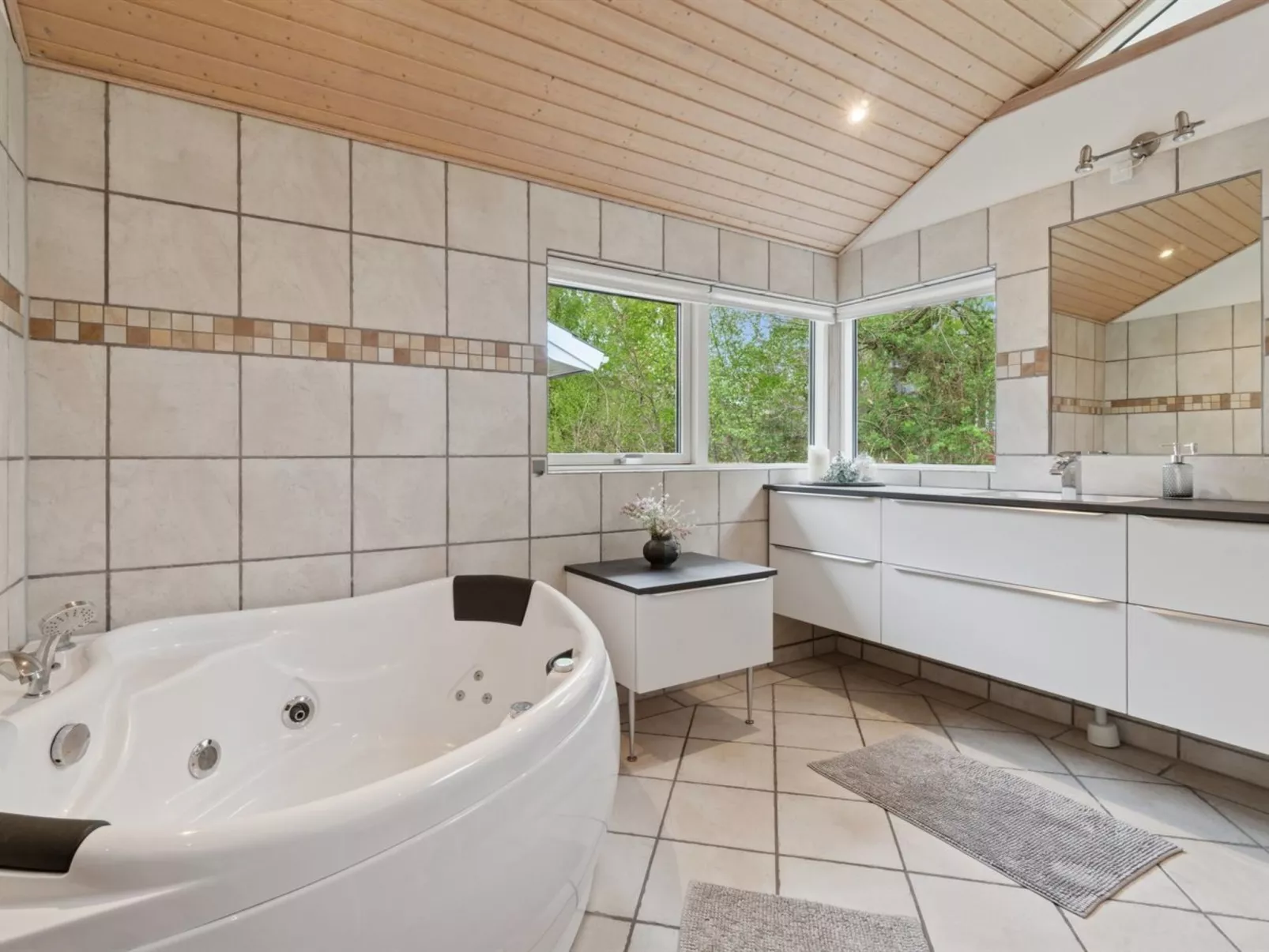 "Bergulv" - 75m from the sea-Dedans