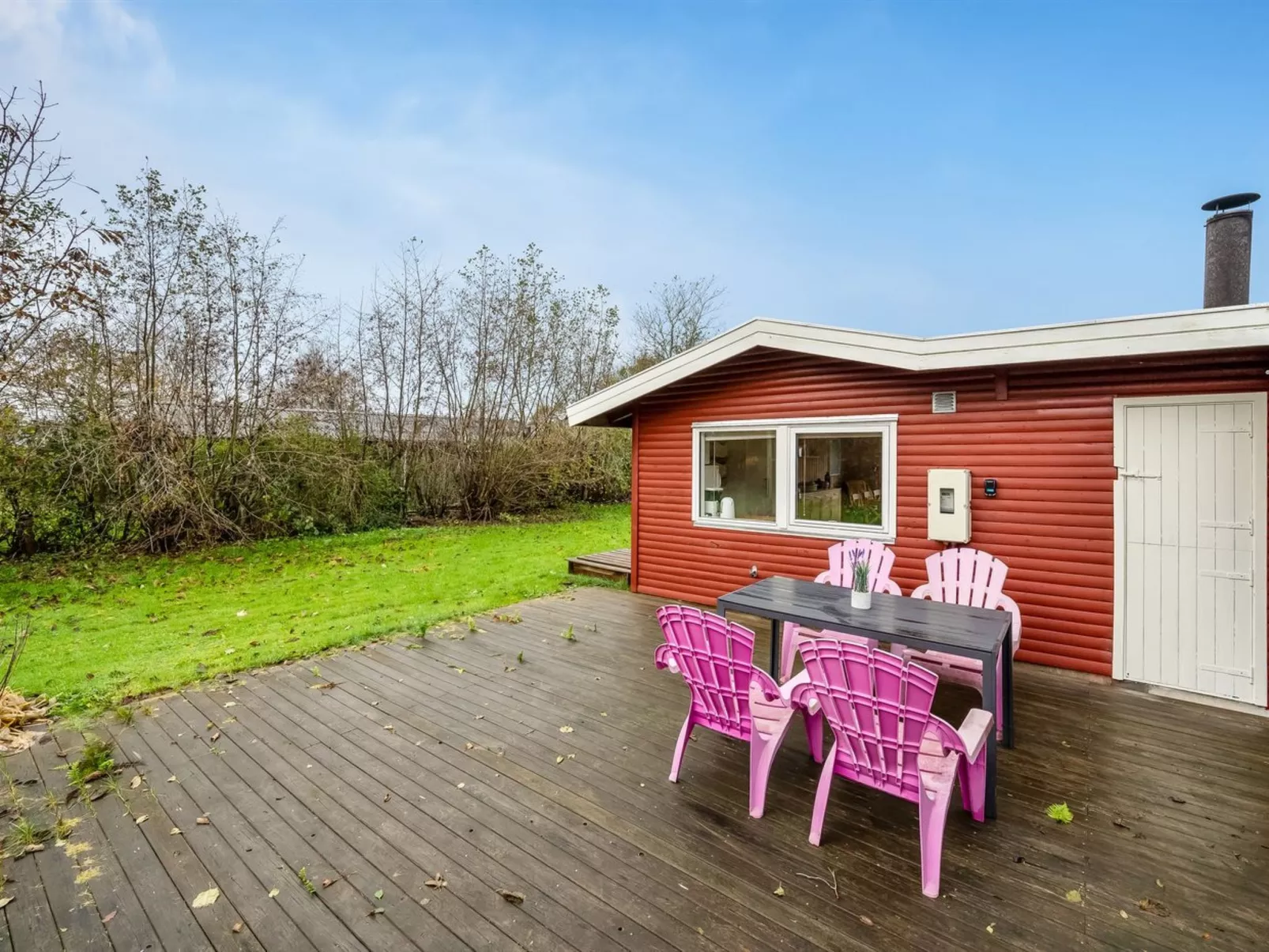 "Scarlet" - 400m to the fjord-Dehors