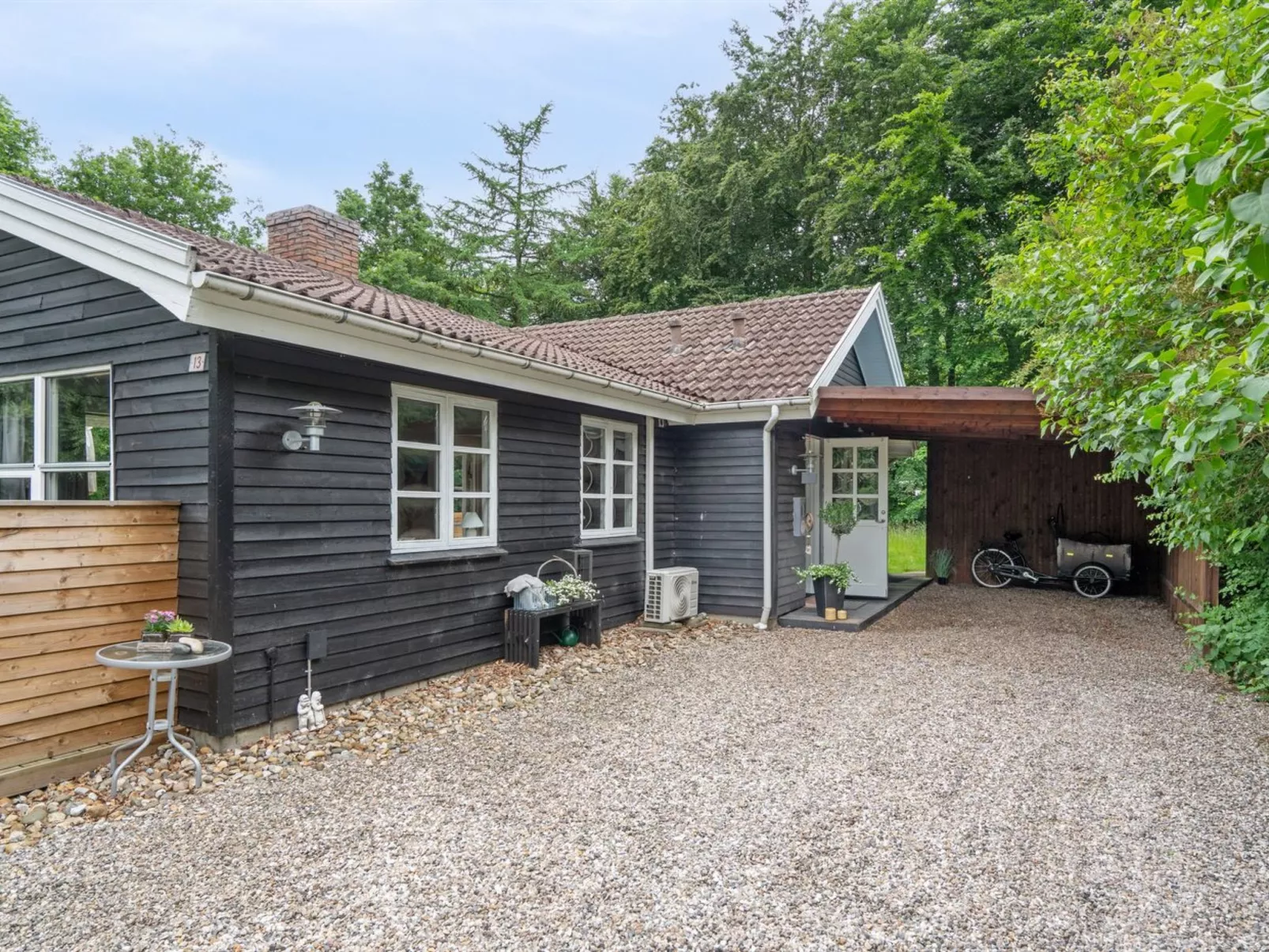 "Helghi" - 30km from the sea-Outside