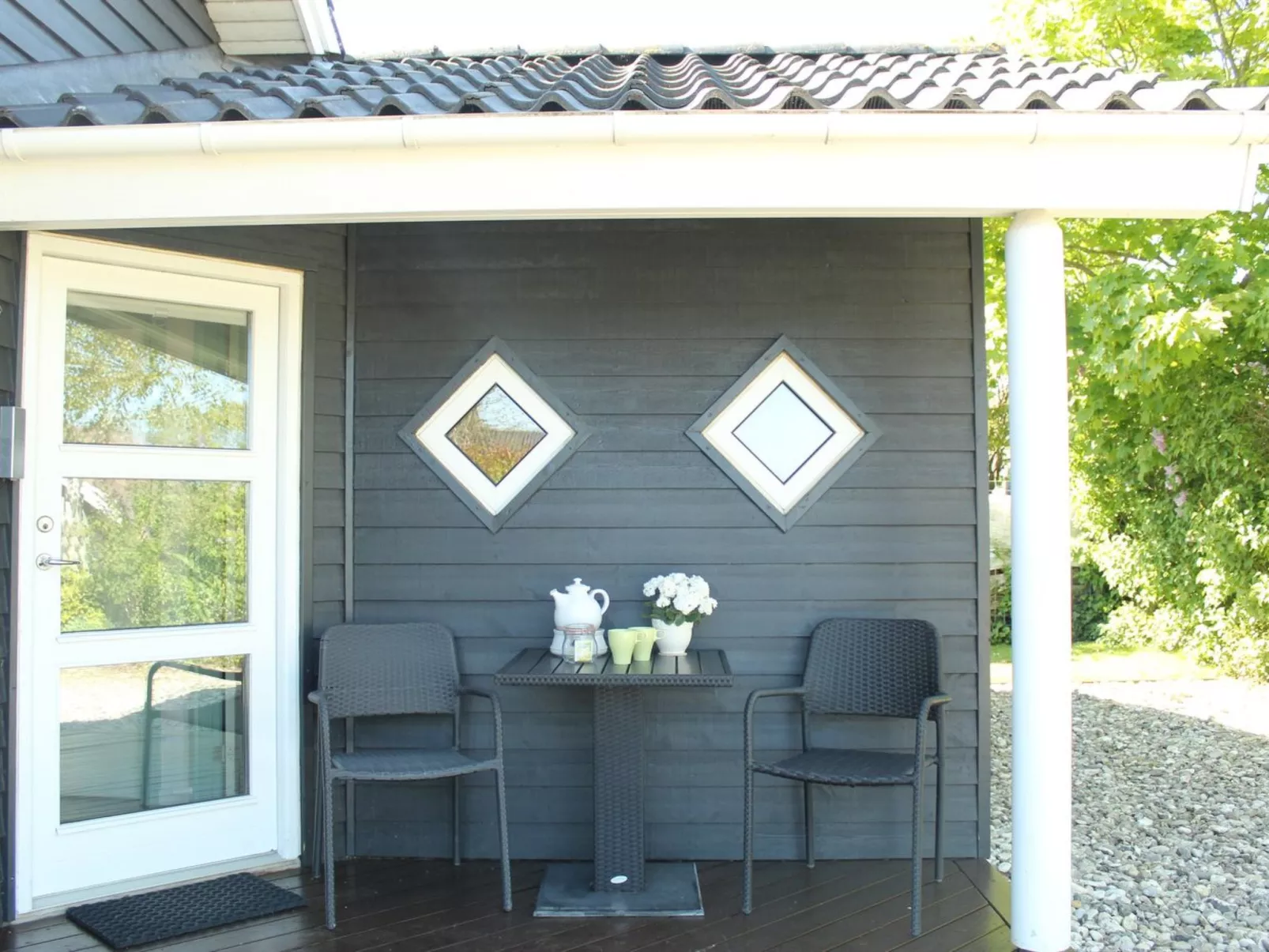 "Yara" - 1km to the fjord-Outside