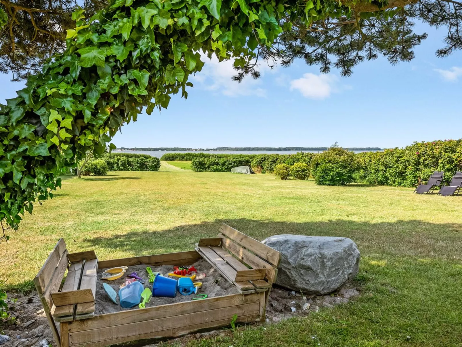 "Eddy" - 50m from the sea-Outside