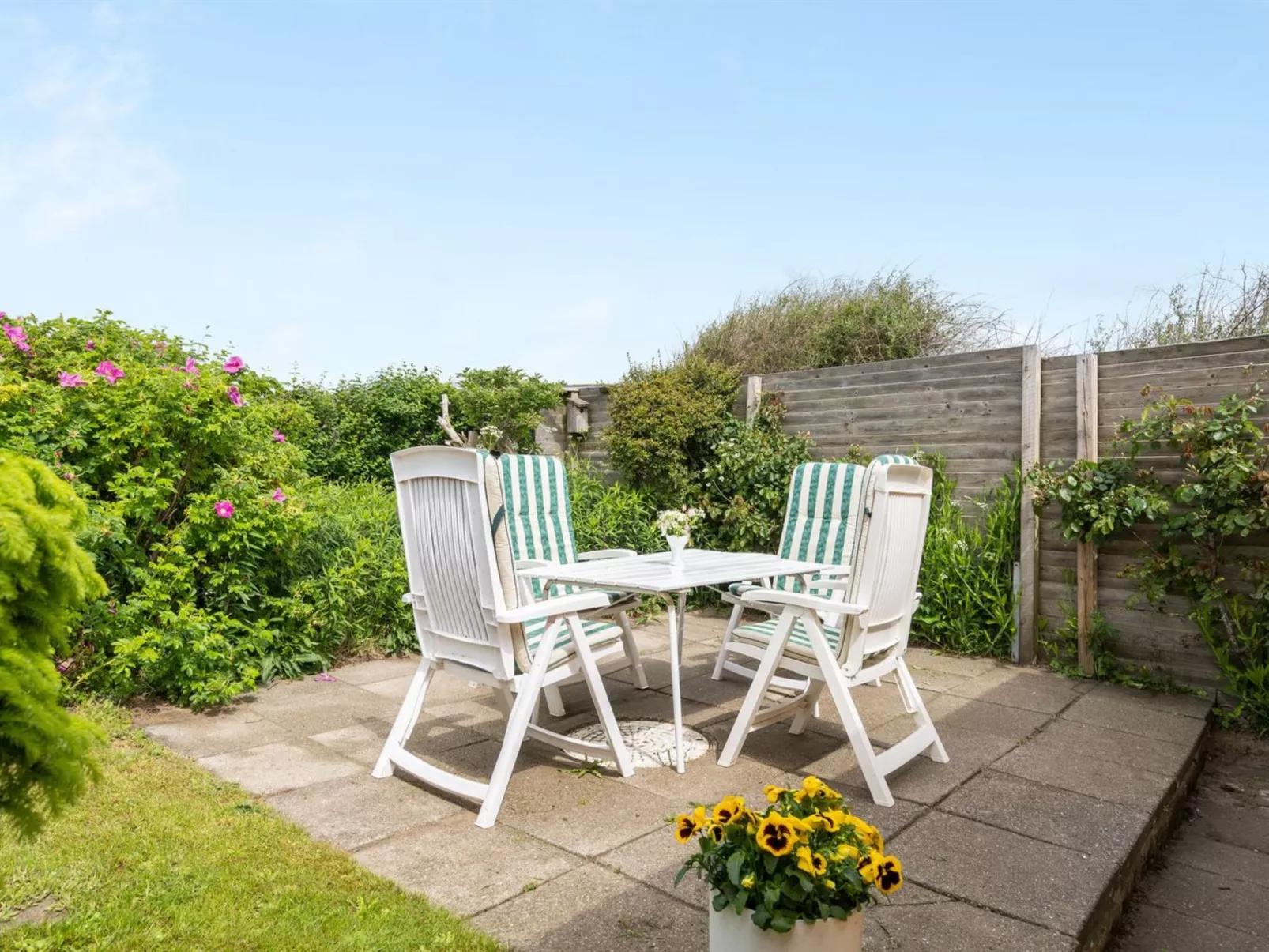 "Orwik" - 30m from the sea-Draußen