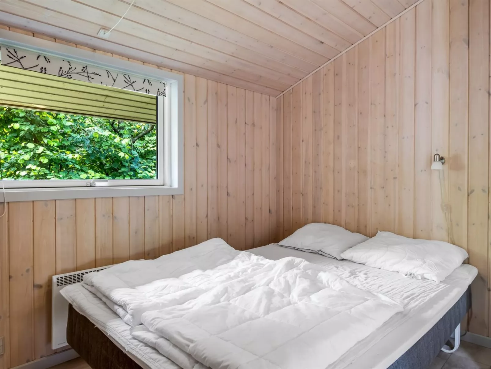 "Jutta" - 28km from the sea-Inside