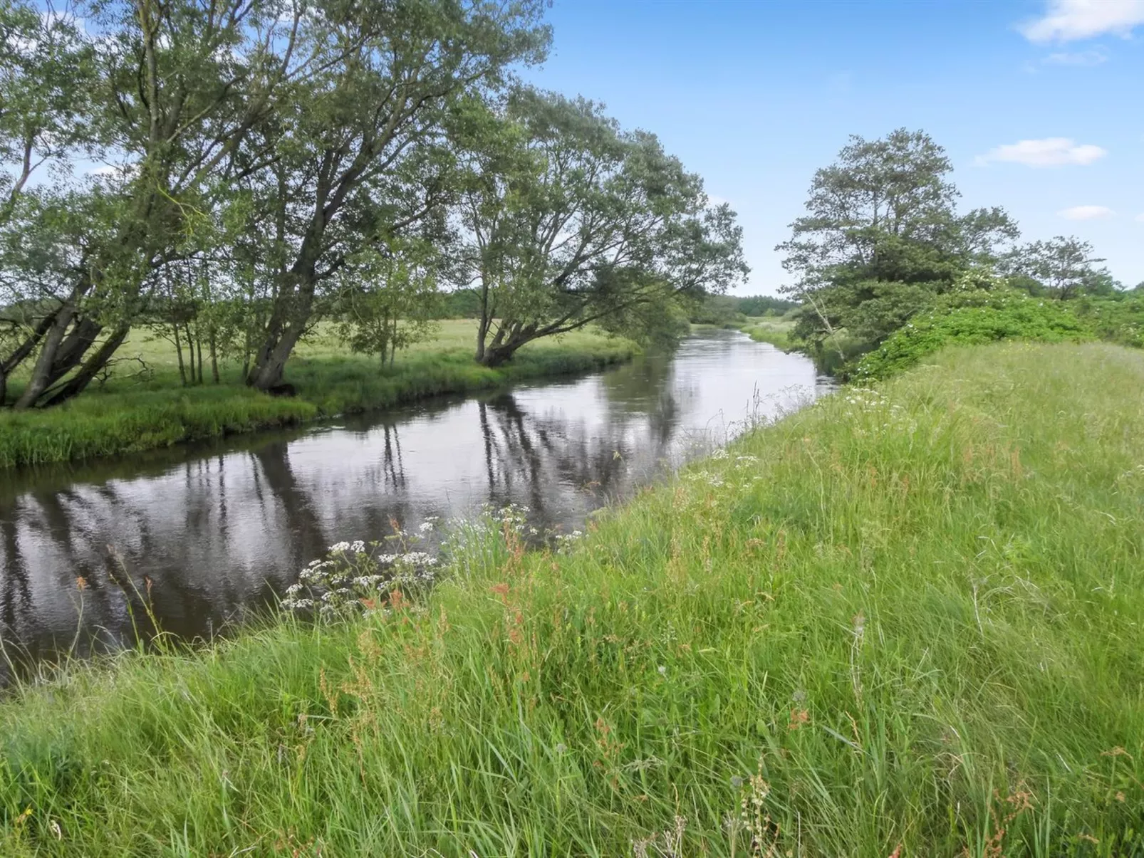 "Beatha" - 25km to the fjord-Outside