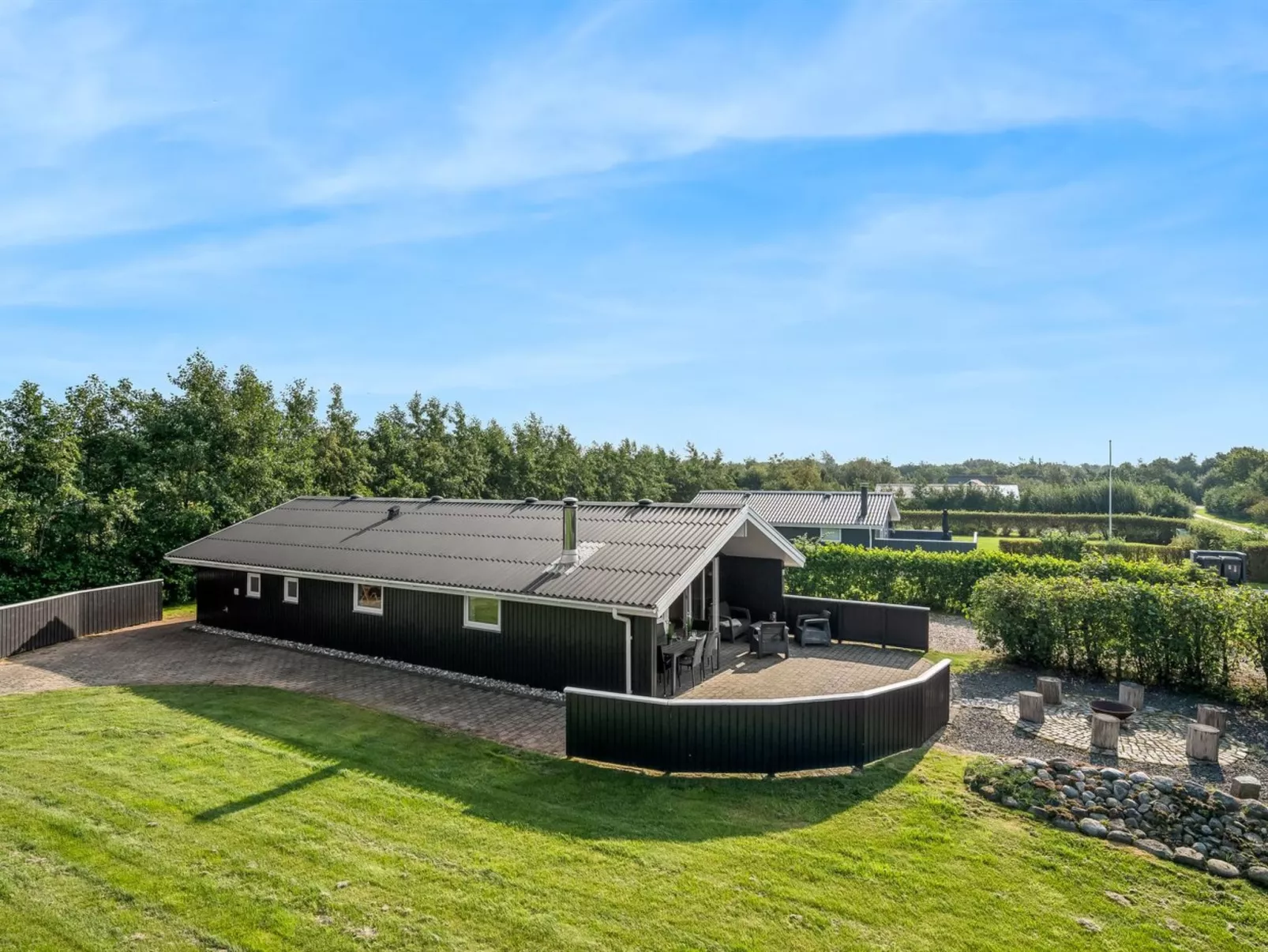 "Robertha" - 800m to the fjord-Dehors