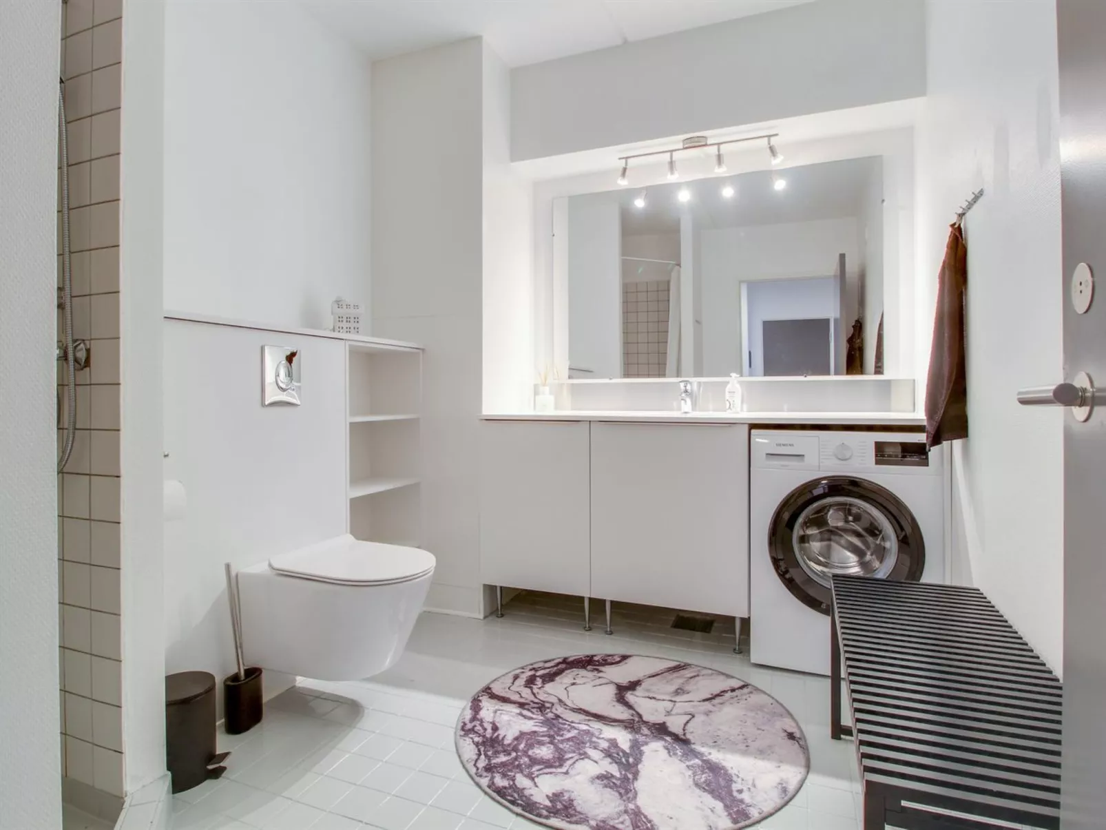 "Jaakko" - 100m from the sea-Inside