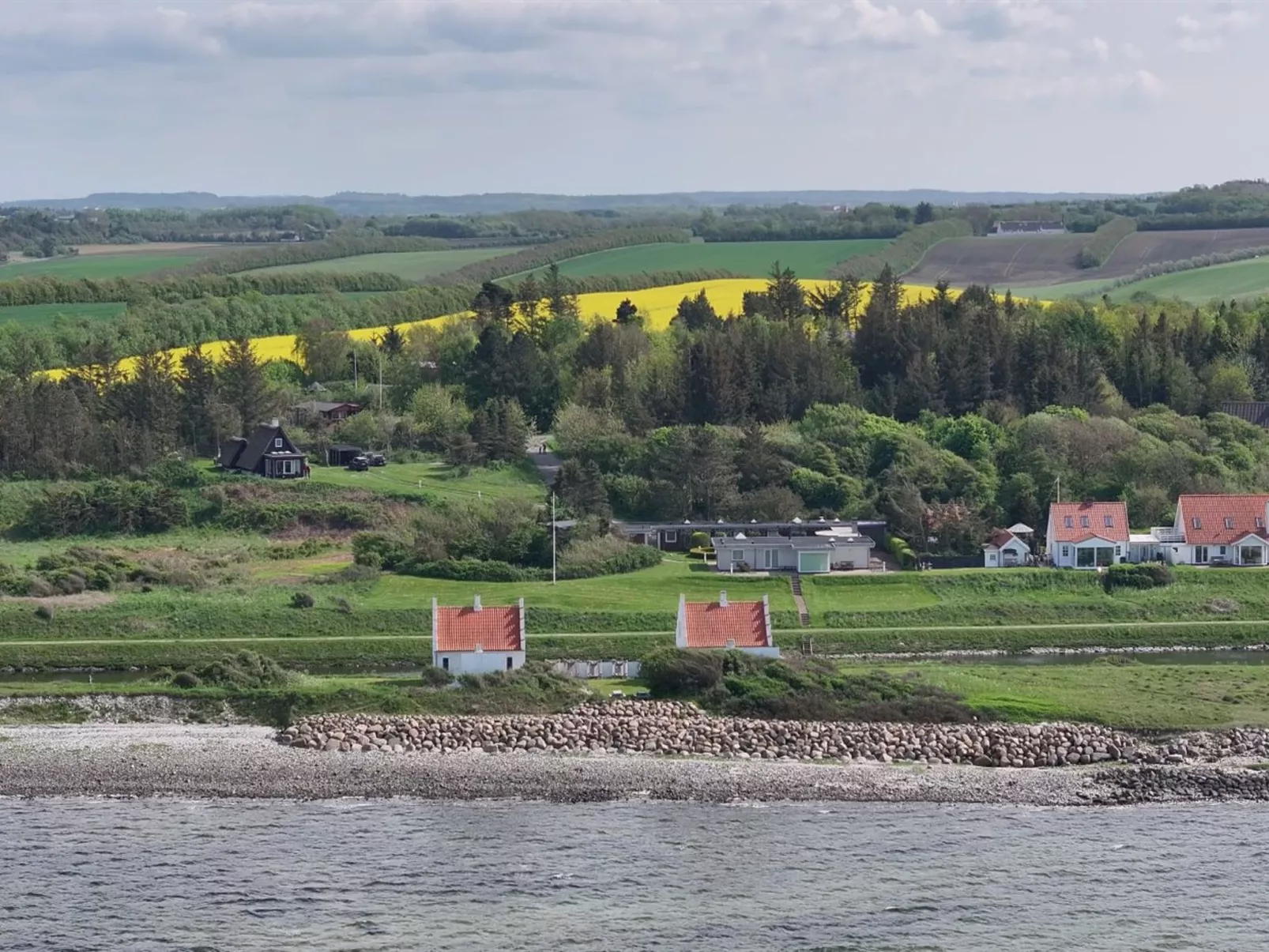 "Aranja" - 300m to the fjord-Outside