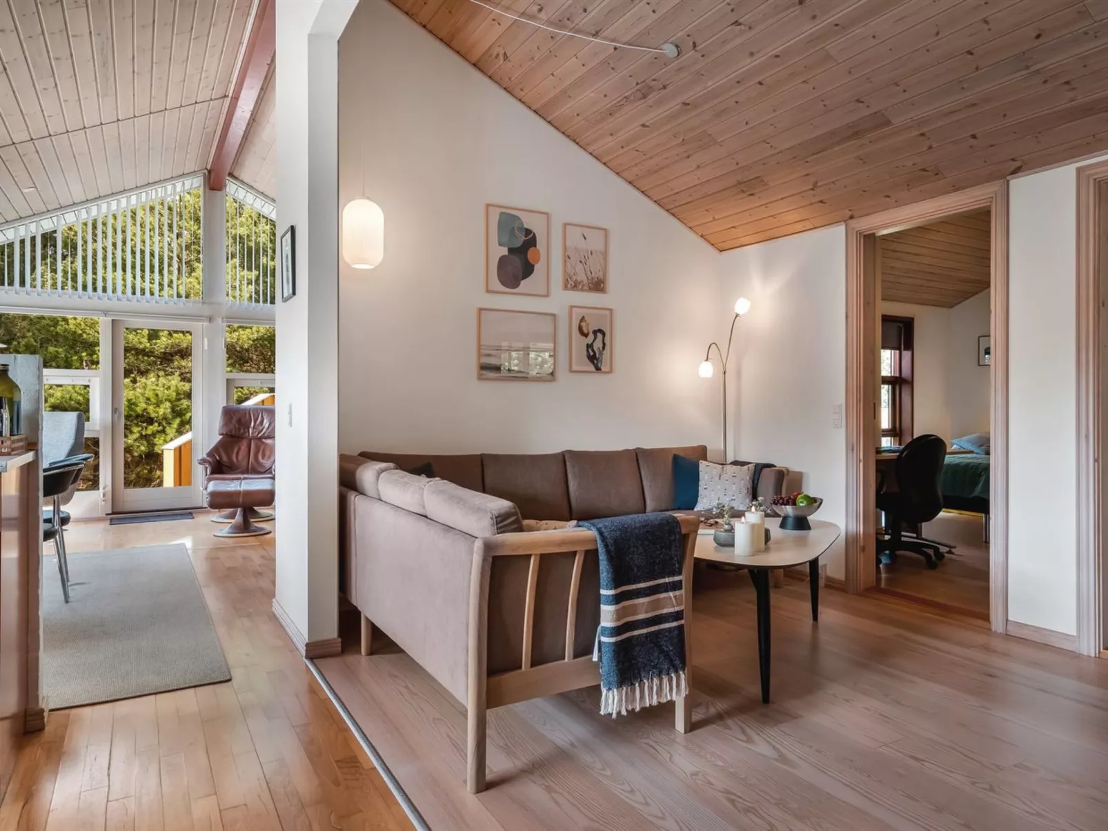 "Vetle" - 2.8km from the sea-Inside