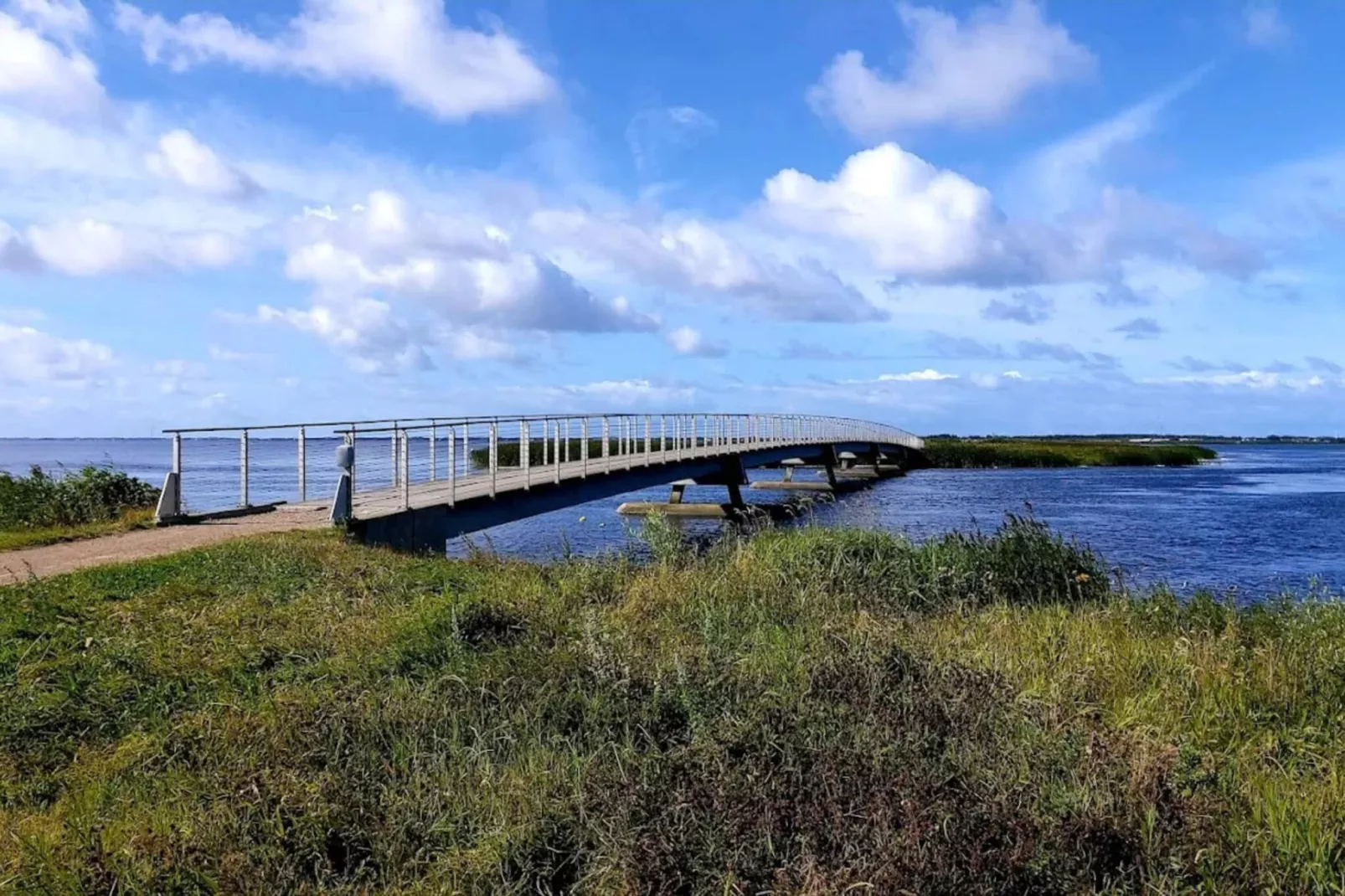 Maison de vacances pour 4 a Ringkøbing-By Traum-Vue sur l'eau
