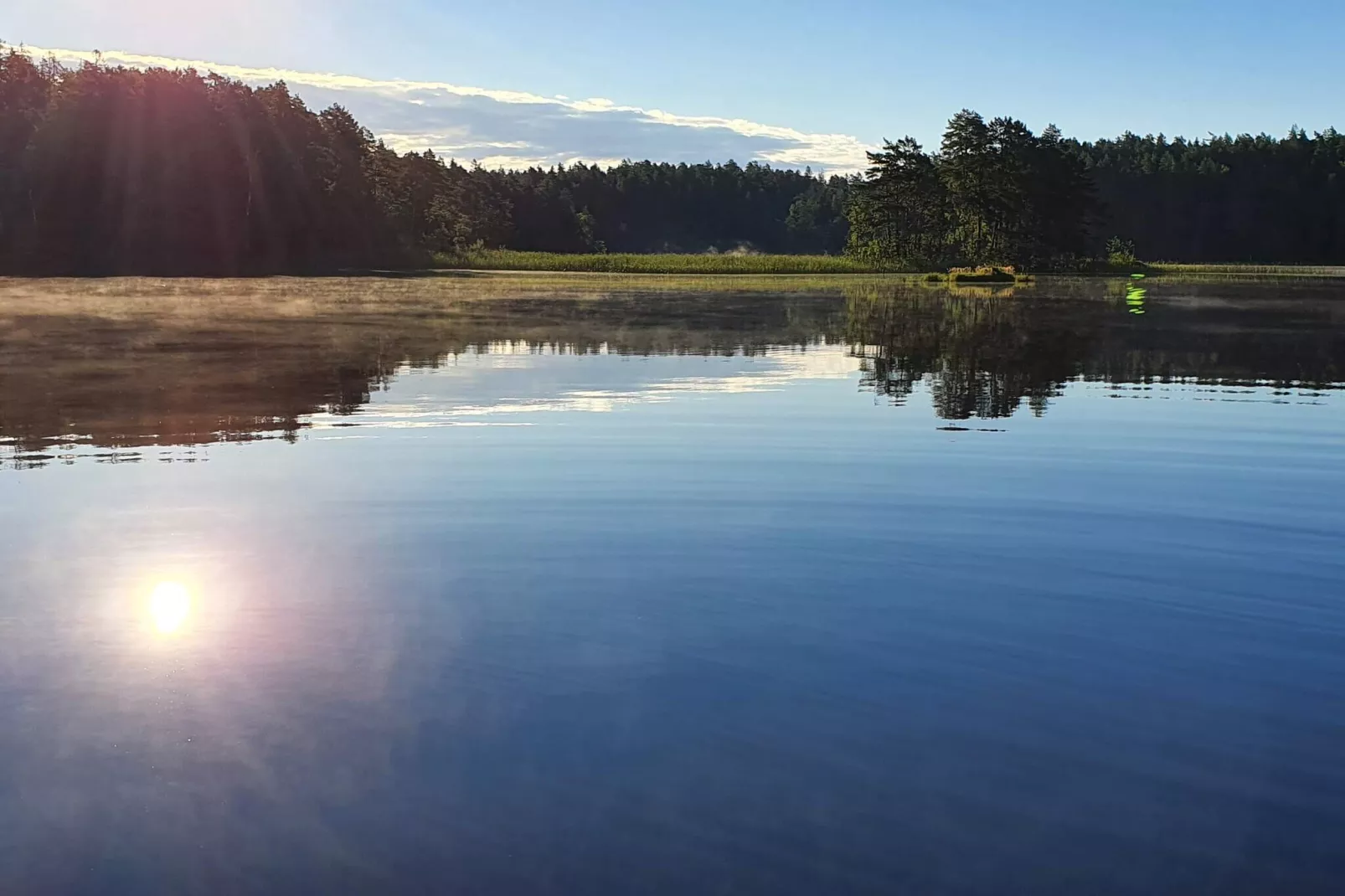 Gîte avec jacuzzi à Rejmyre-Vue sur l'eau
