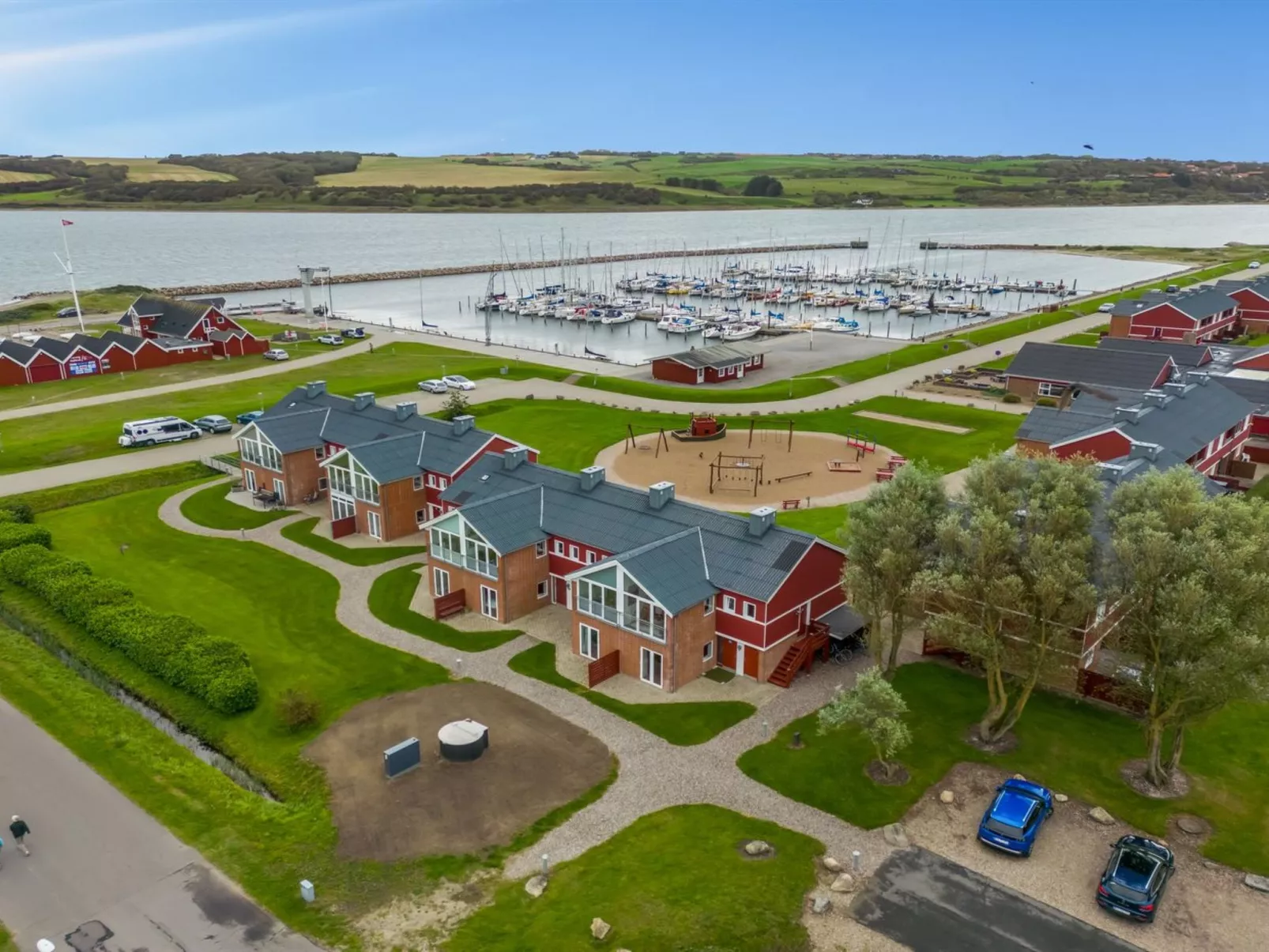 "Alvy" - 100m to the fjord-Outside