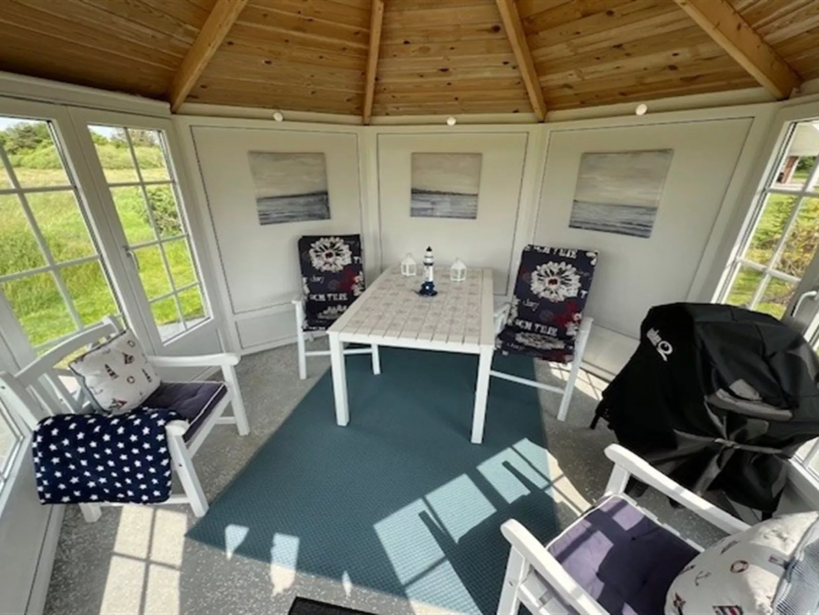 "Blondine" - 1.4km from the sea-Inside