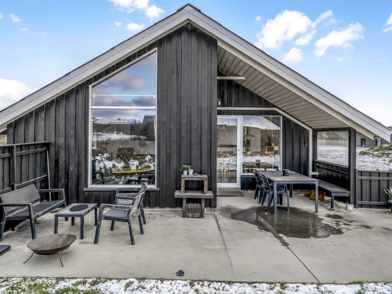 "Iida" - 100m from the sea-Draußen