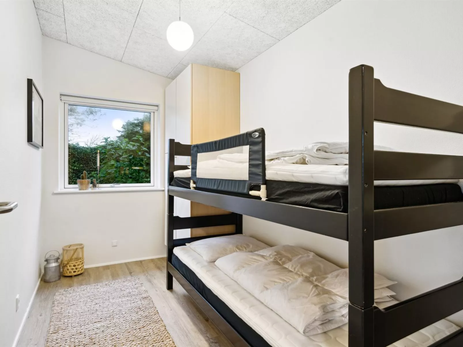 "Berta" - 70m to the fjord-Drinnen