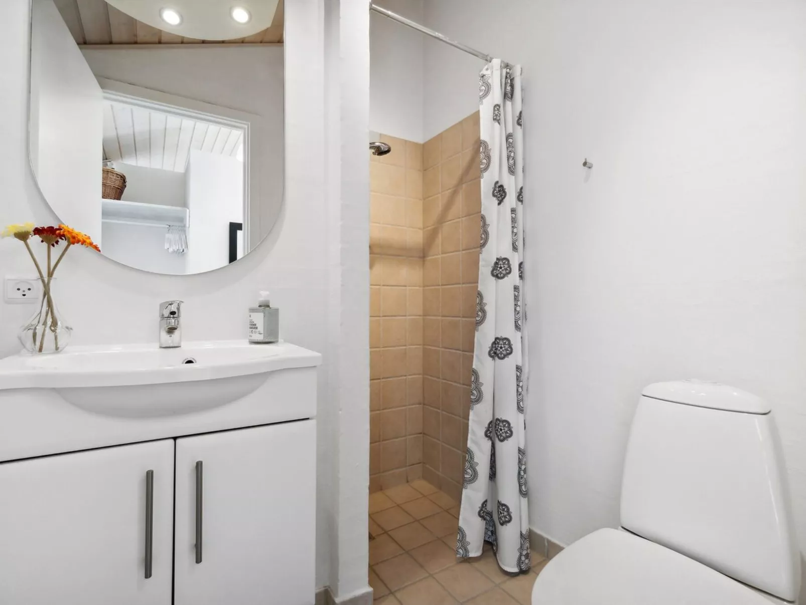 "Miriam" - 400m from the sea-Inside