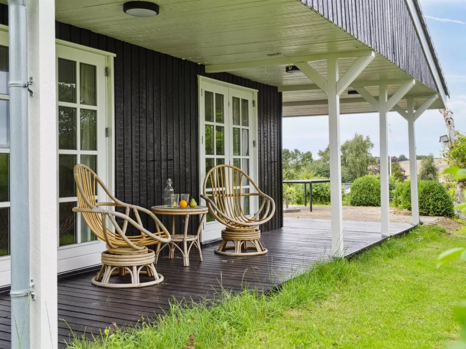 "Lazorka" - 200m from the sea-Dehors