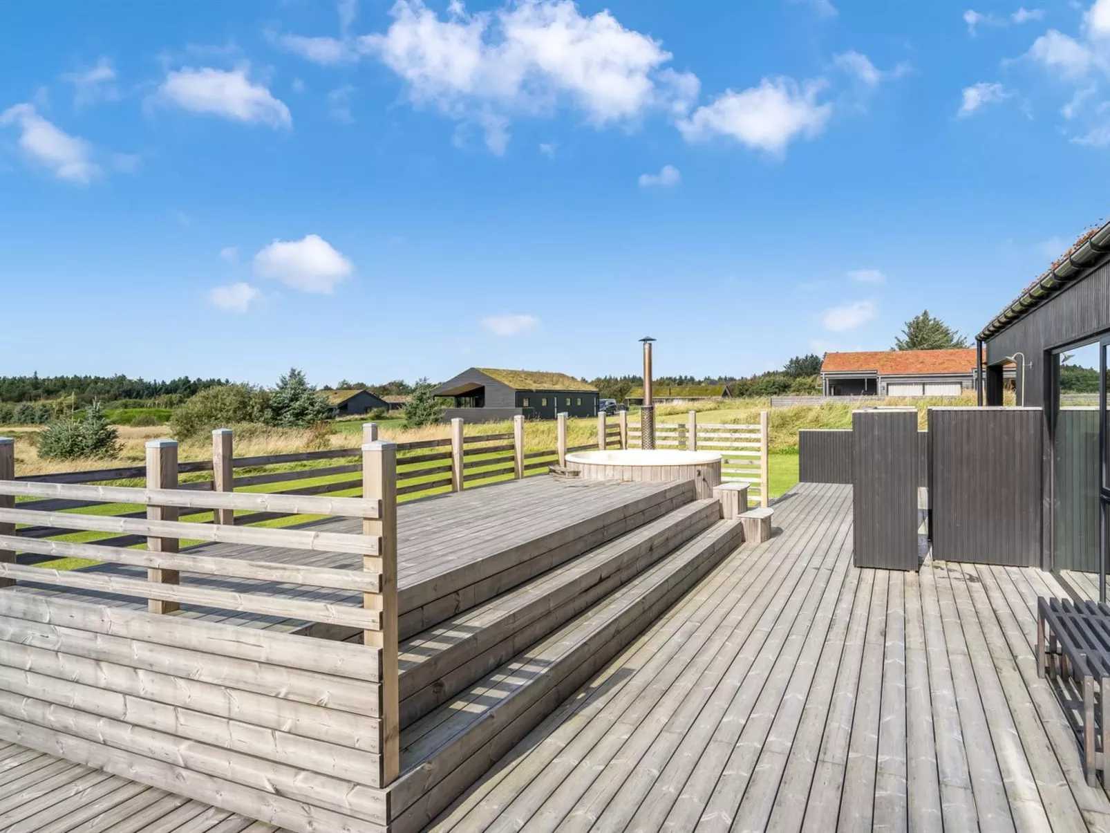 "Egil" - 1.5km from the sea-Draußen