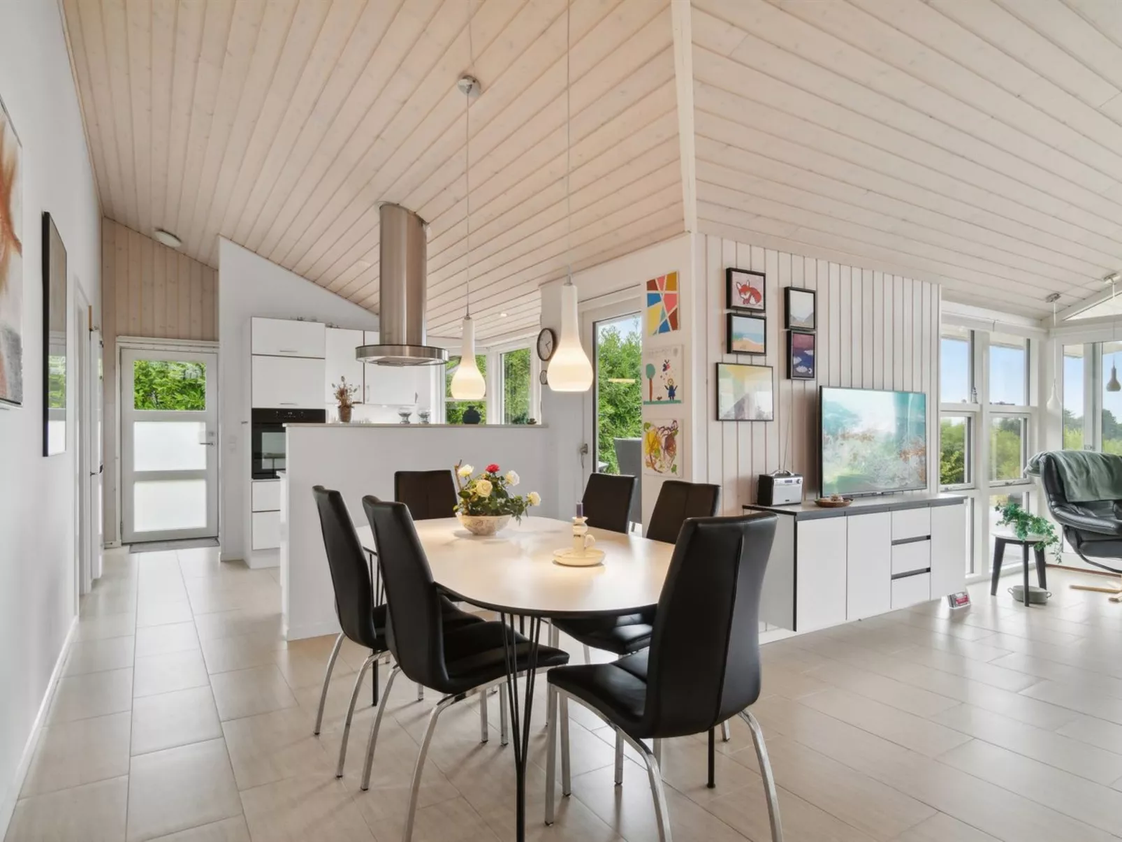 "Esmeralda" - 350m from the sea-Dedans