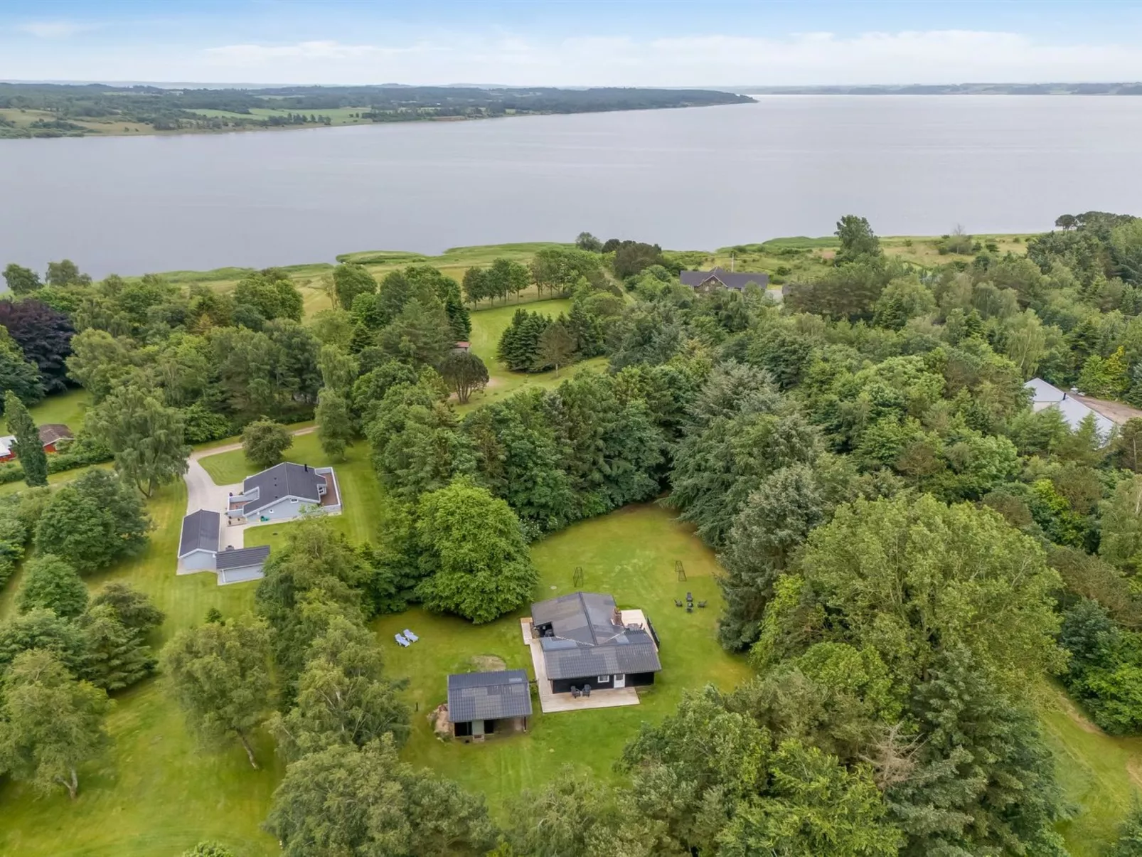 "Gudrid" - 250m to the fjord-Outside